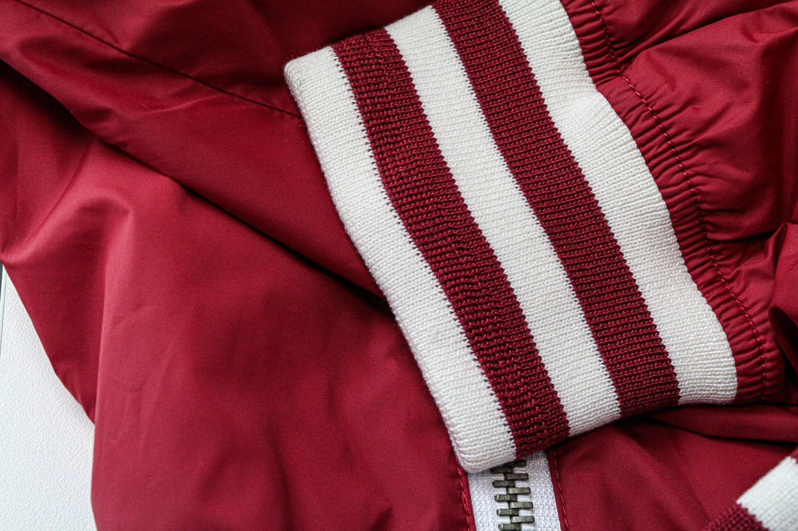 RICHMOND vyriška striukė IT52 raudona sportinė dizainerio neperšlampama striukė su dryžuotu briaunuotu pamušalu 