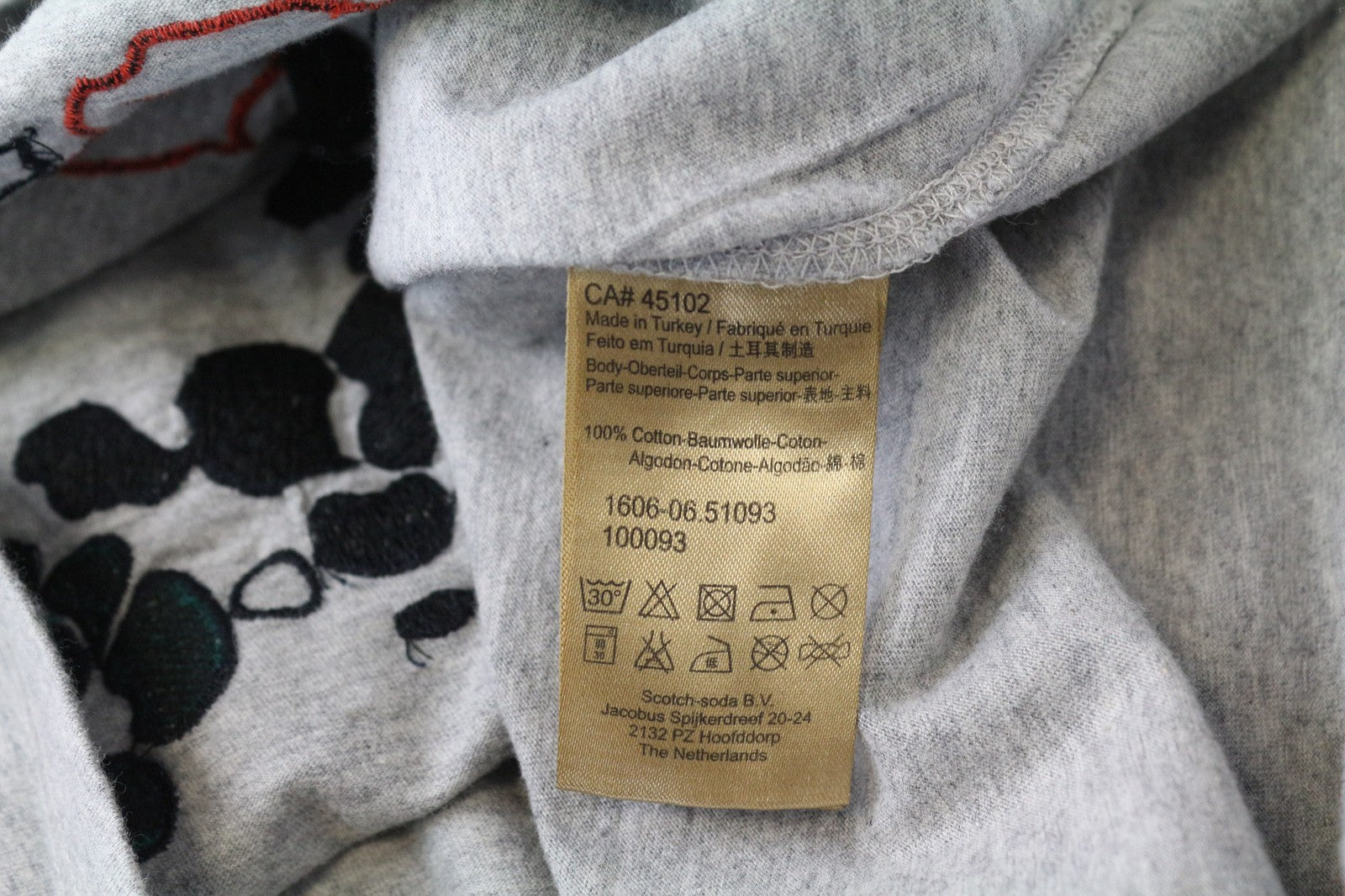 SCOTCH &amp; SODA moteriški marškinėliai M pilki siuvinėti medvilninio džersio megztiniai su apvalia juostele