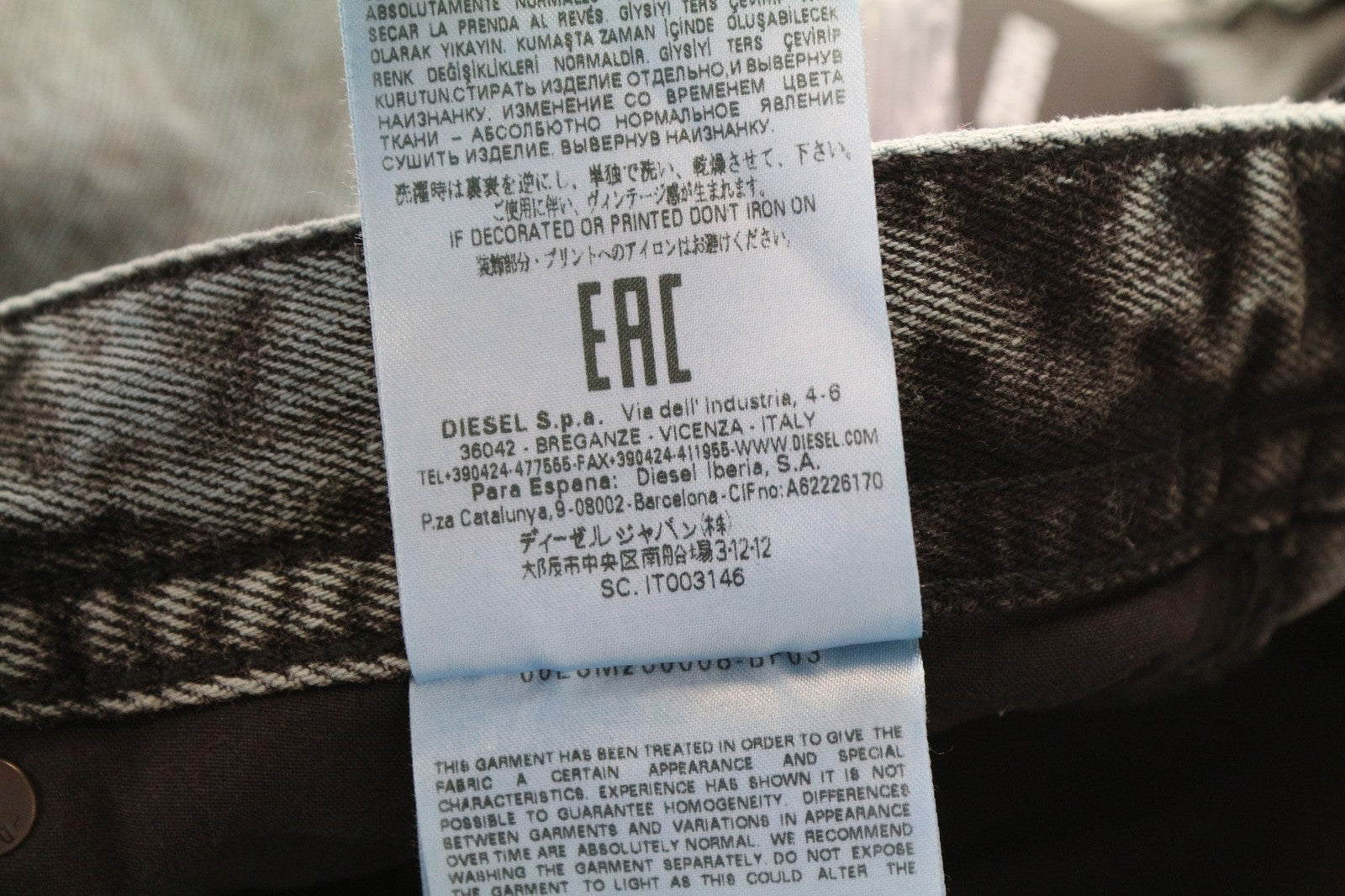 DIESEL D-Buster-CO 0TATP vyriški džinsai W27 Slim Fit, grynos medvilnės, mėlynai pilkai skalbti 