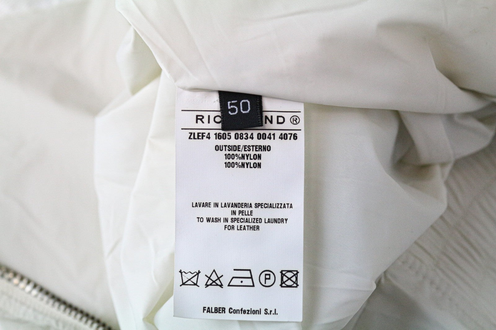 RICHMOND vyriška striukė 50 balkšvos spalvos, šviesiai laisvalaikio stiliaus, su užtrauktuku, ilgomis rankovėmis, gatvės stilius 