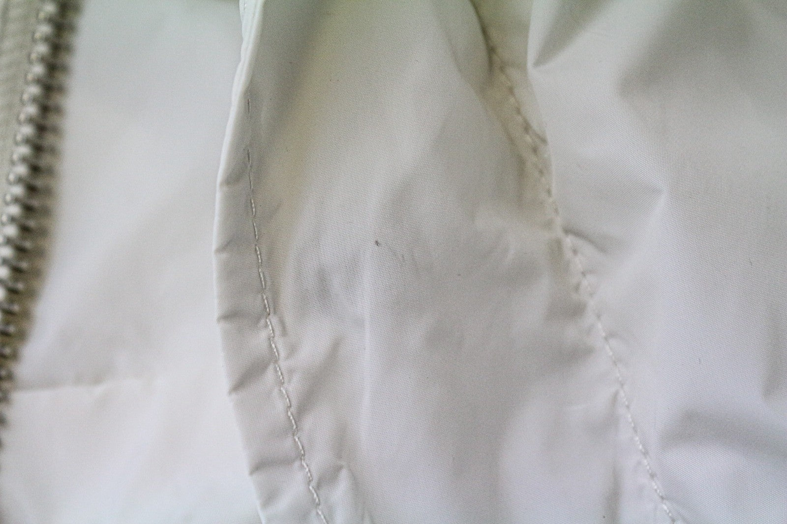 RICHMOND vyriška striukė 58, balkšva, lengva, su keliomis kišenėmis, laisvalaikio stiliaus, su užtrauktuku 