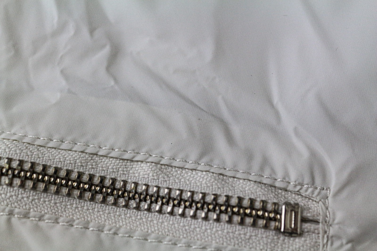 RICHMOND vyriška striukė 58, balkšva, lengva, su keliomis kišenėmis, laisvalaikio stiliaus, su užtrauktuku 