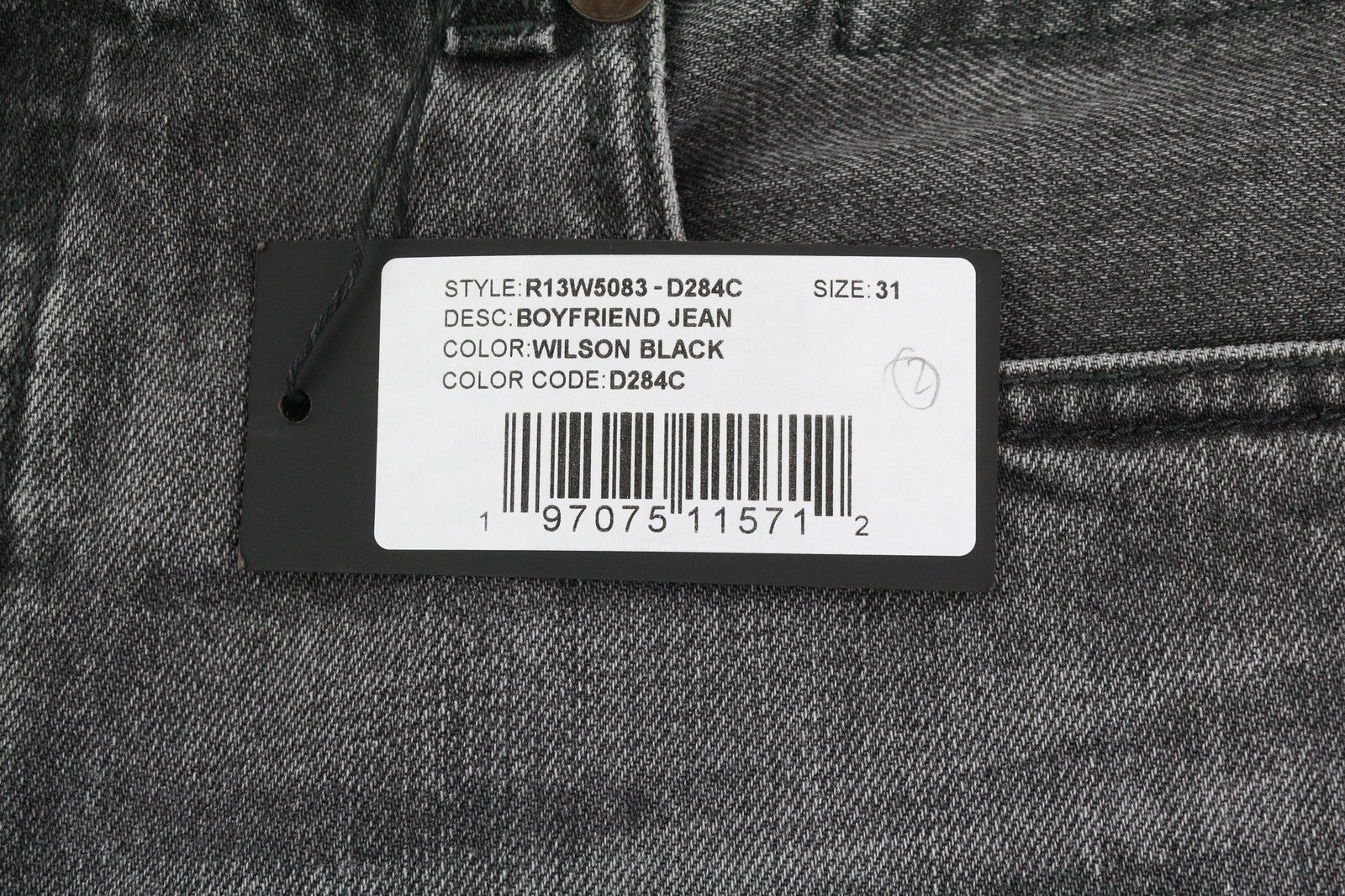 R13 Boyfriend moteriški džinsai 31 Wilson juodi ūsai su išblukusiu džinsu, trumpinti užtrauktuku PS25 