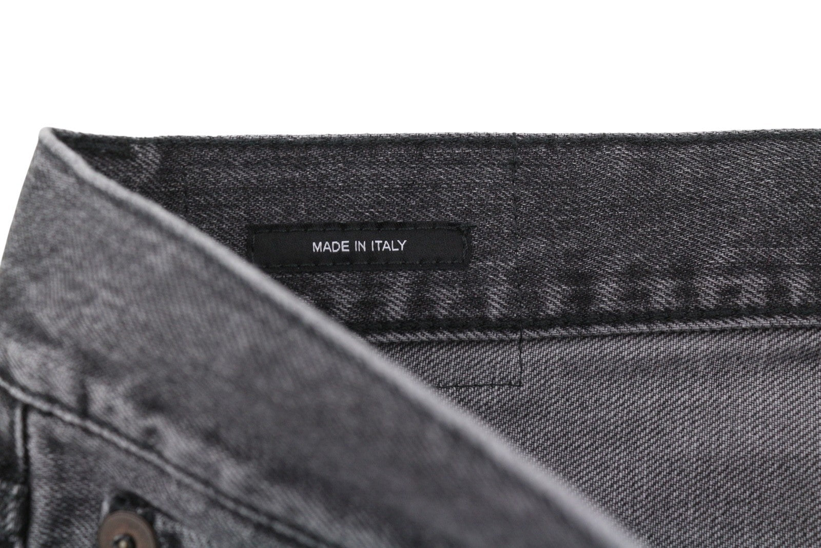 R13 Boyfriend moteriški džinsai 31 Wilson juodi ūsai su išblukusiu džinsu, trumpinti užtrauktuku PS25 