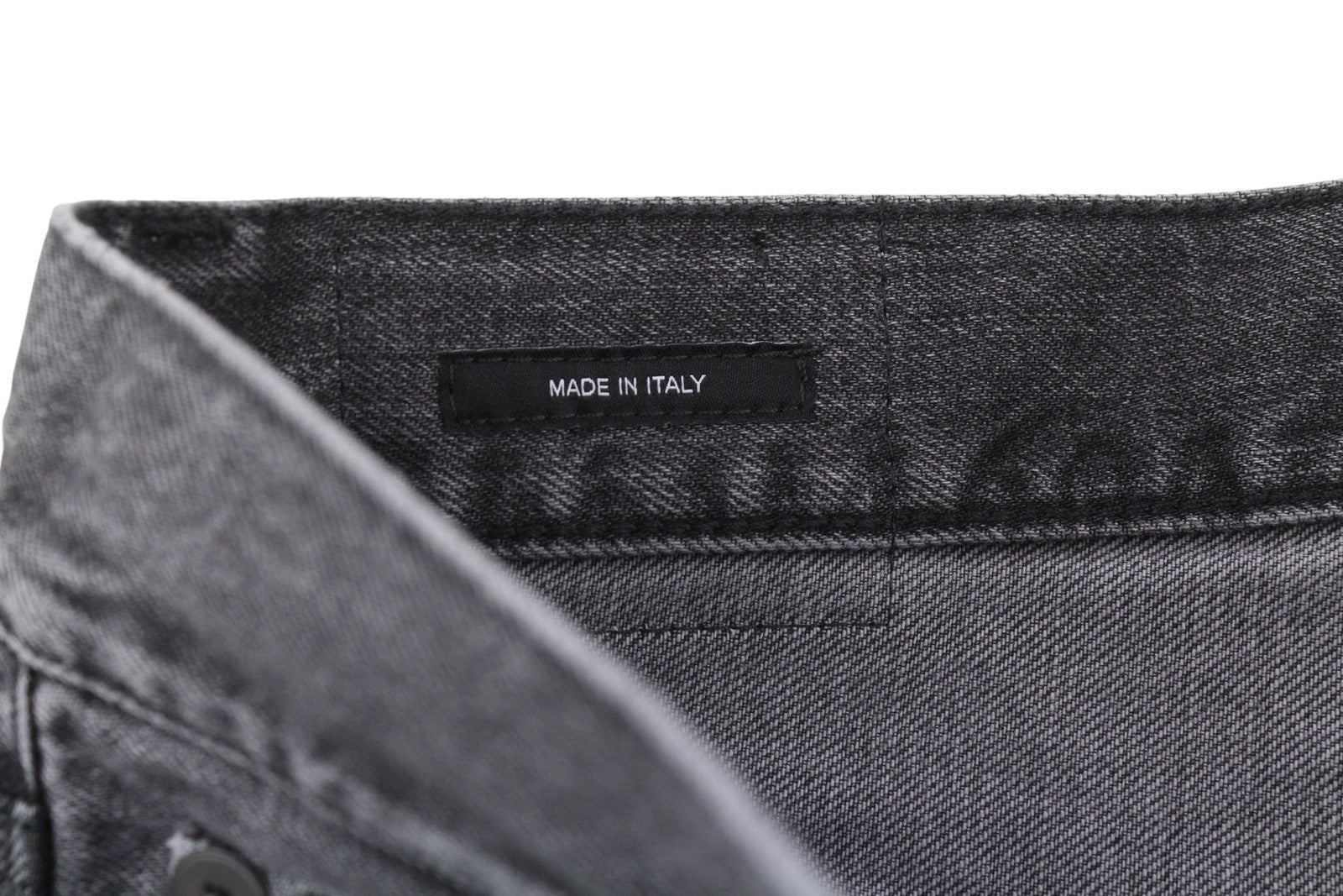 R13 Boyfriend moteriški džinsai 26 Wilson juodi ūsai su išblukusiu džinsu, trumpinti užtrauktuku PS25 