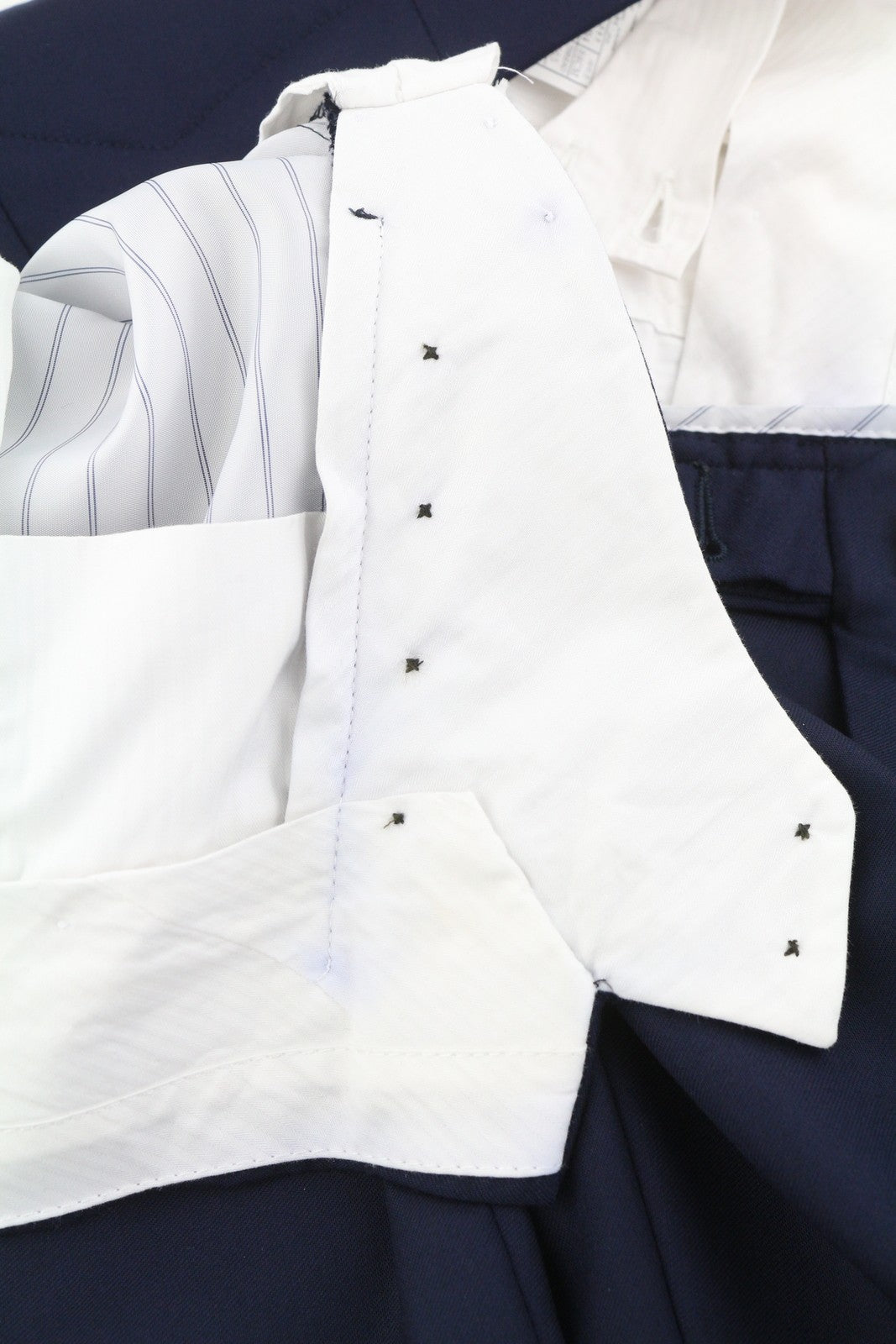 SUITSUPPLY Jort Bolton Int. vyriškos kelnės, UK34R, tamsiai mėlynos, vilnonės, kašmyro spalvos, atlenktos. 