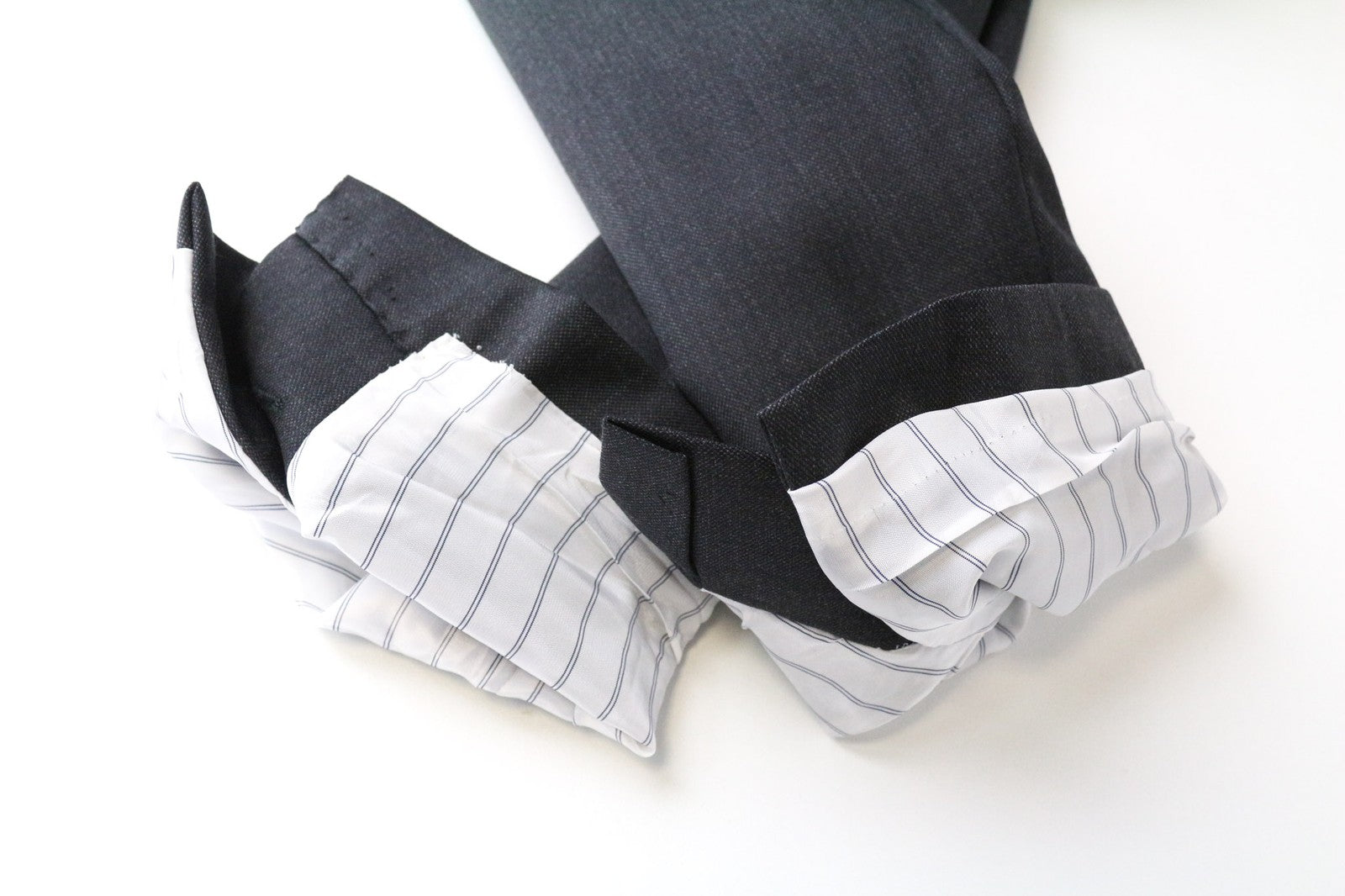 „SUITSUPPLY Napoli“ vyriškas švarkas, pilkas, vilnonis, UK38R, su pamušalu ir elegantišku kirpimu. 