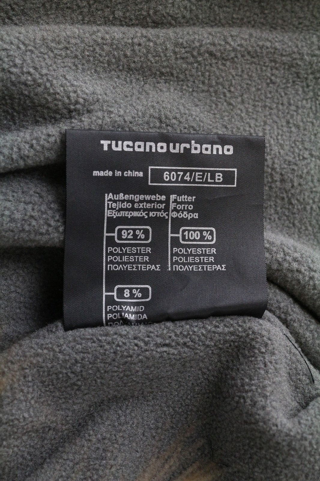 TUCANO URBANO WSP moteriška moteriška striukė IT40 juoda su gobtuvu ir vandeniui atspariu užtrauktuku 