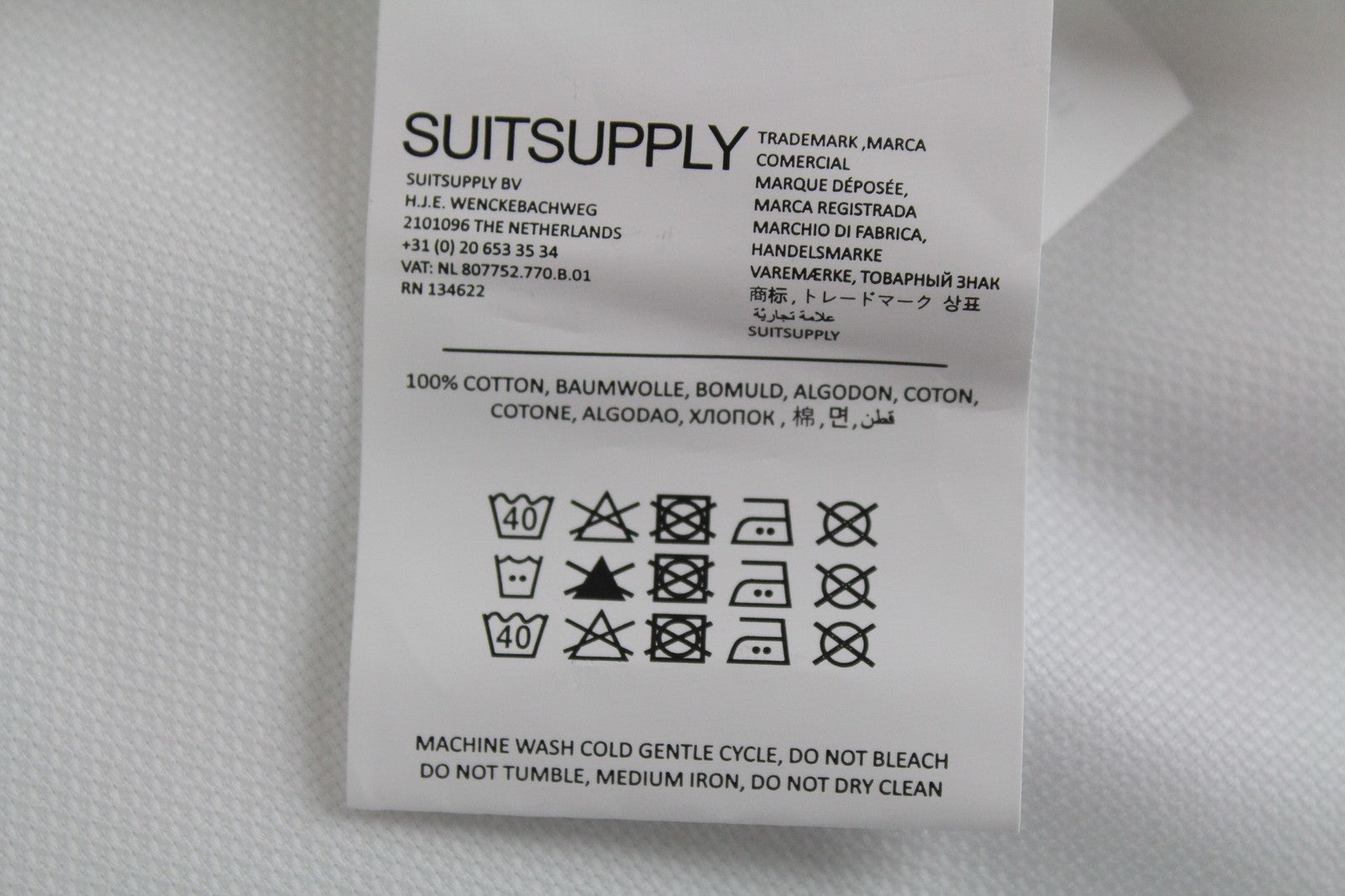 „SUITSUPPLY Traveller“ vyriški formalūs marškiniai, 48 m., balti, ploni, grynos medvilnės, su iškirpta apykakle 