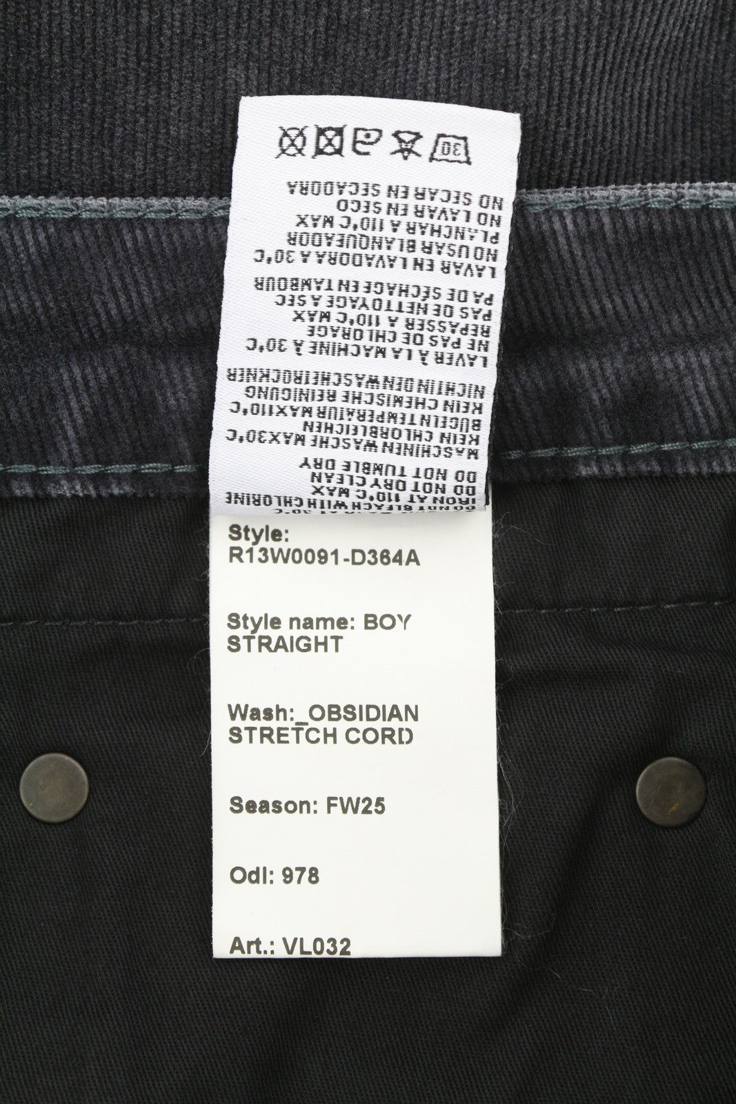 R13 berniukiškos tiesios moteriškos kelnės 26 obsidiano spalvos su tampria virvele, trumpintos, išblukintos, FW25 