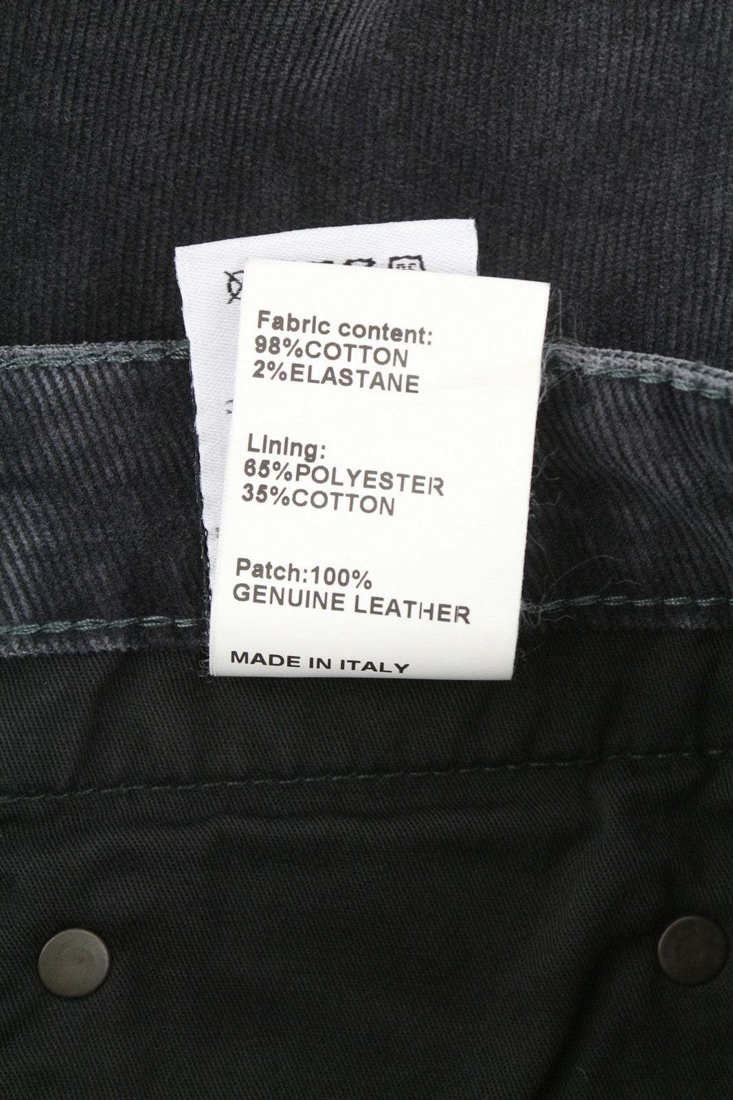 R13 berniukiškos tiesios moteriškos kelnės 26 obsidiano spalvos su tampria virvele, trumpintos, išblukintos, FW25 