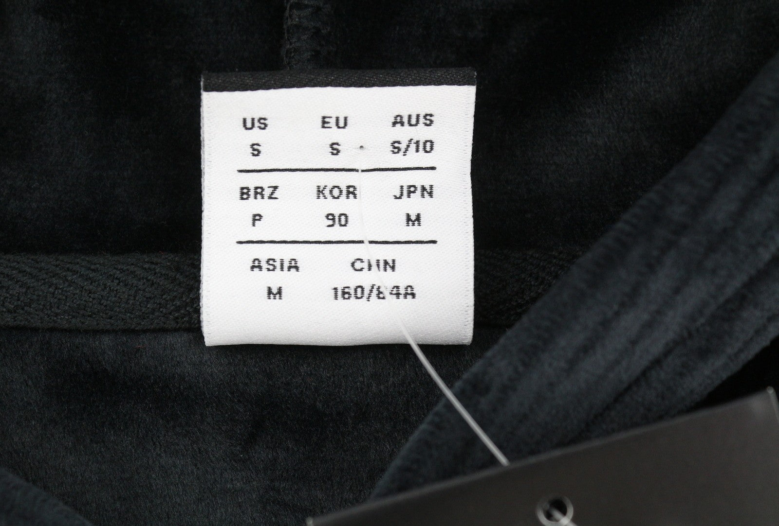 NEW BALANCE moteriškas džemperis su gobtuvu S dydis, juodas, minkštas, velvetinis, laisvo kirpimo megztinis 