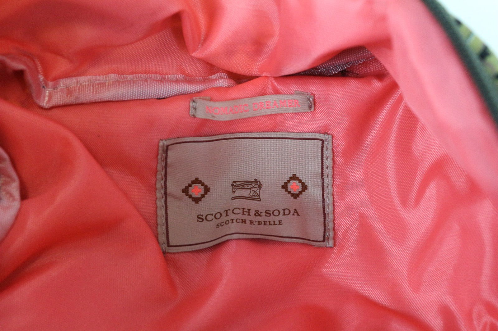 MAISON SCOTCH moteriška kuprinė OS įvairiaspalvė raštuota laisvalaikio mokyklinė rankinė 