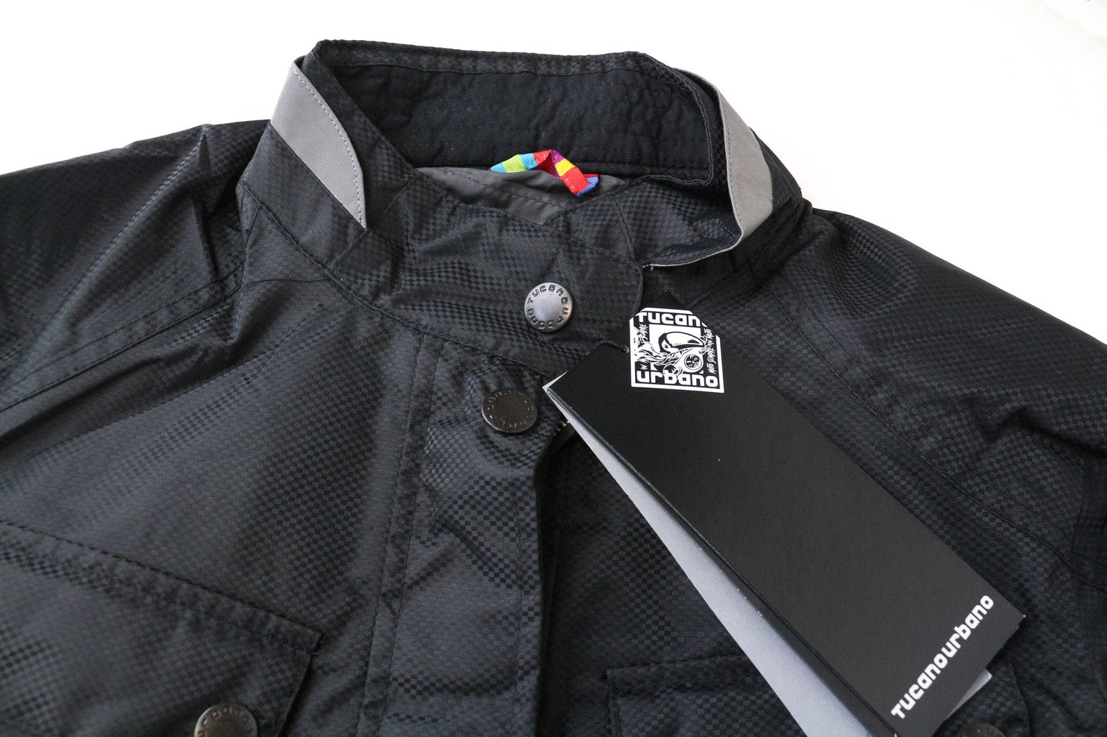 TUCANO URBANO Tina moteriška striukė IT44 juoda su vėjui nepralaidžia pamušalu ir motociklininkų šarvais 