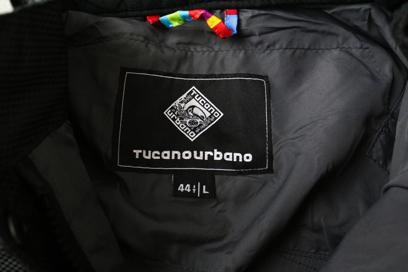 TUCANO URBANO Tina moteriška striukė IT44 juoda su vėjui nepralaidžia pamušalu ir motociklininkų šarvais 