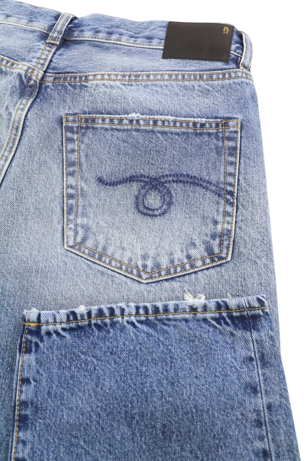 R13 Boyfriend moteriški džinsai 28 Jasper trumpinti užtrauktuku, ūsai, išblukusi mėlyna FW25 