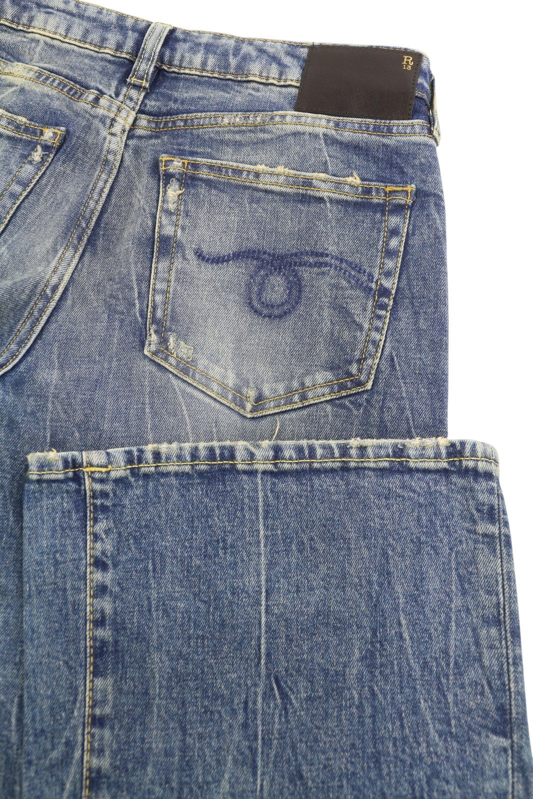 R13 berniukiški platėjantys moteriški džinsai 26 Kelly tamprūs platėjantys džinsai su išblukusiais ūsais mėlyni PF25 RRP645 