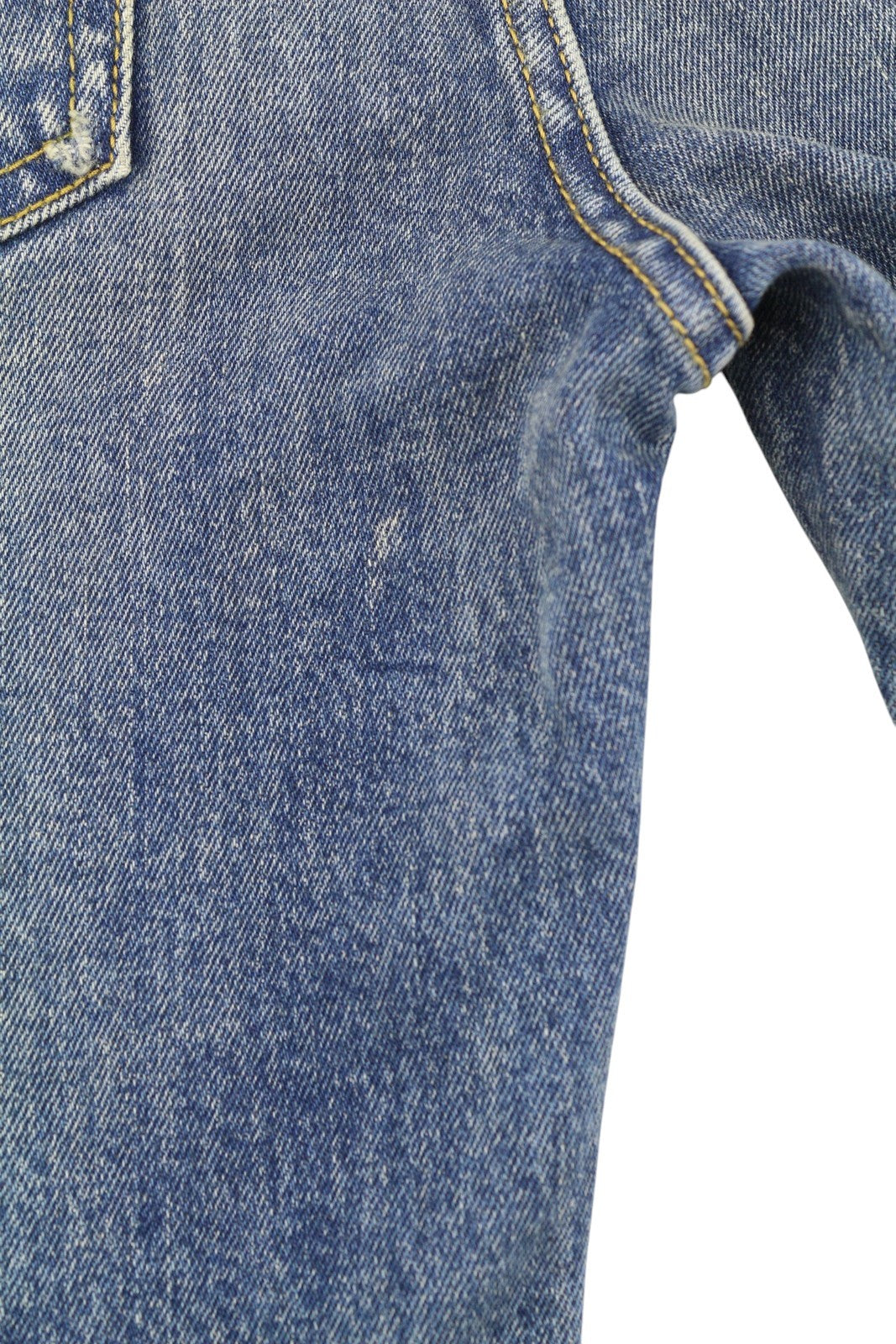 R13 berniukiški platėjantys moteriški džinsai 26 Kelly tamprūs platėjantys džinsai su išblukusiais ūsais mėlyni SS25 RRP645 