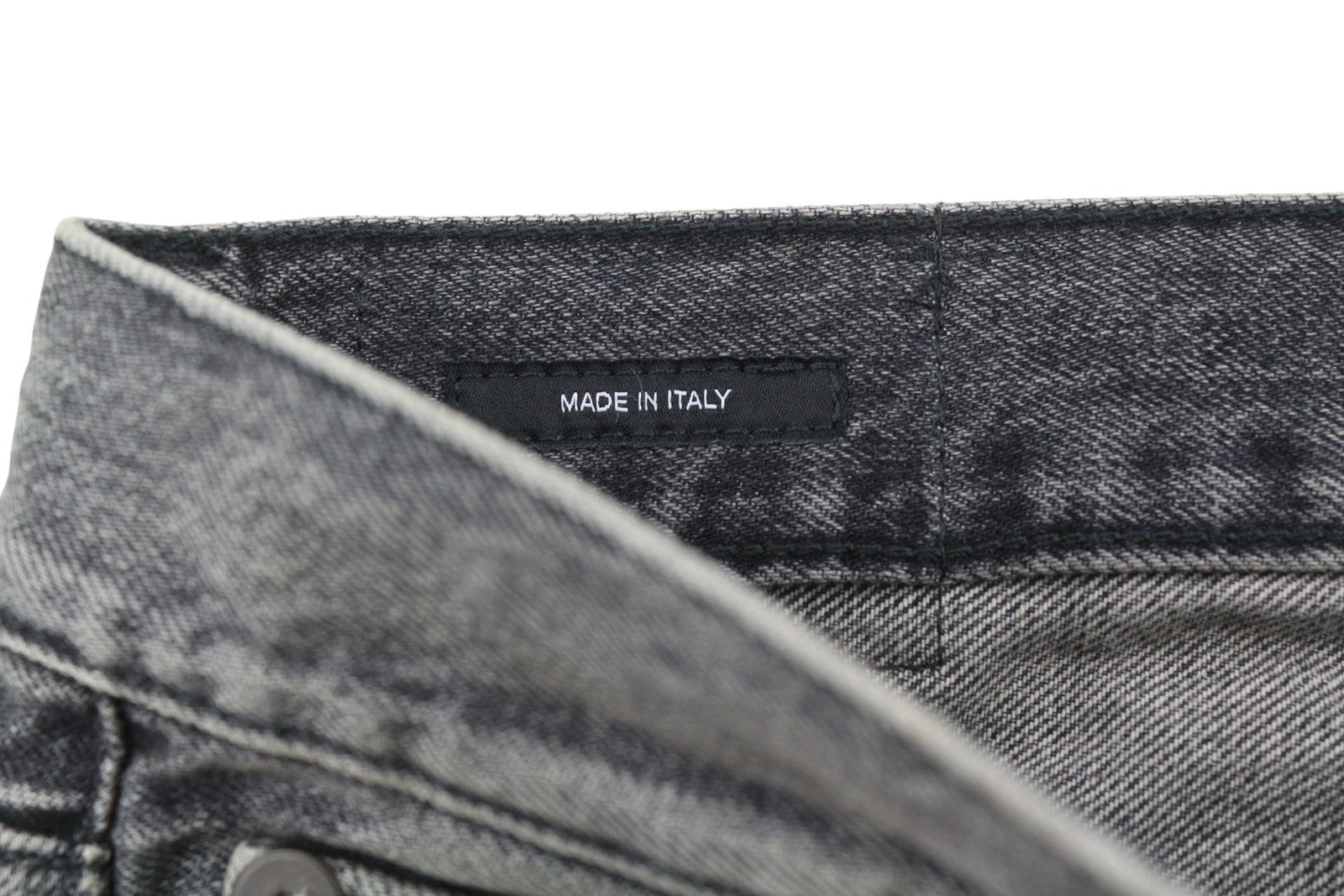 R13 Boyfriend moteriški džinsai 26 Leyton juodi išblukę ūsai trumpinti užtrauktuku FW25 