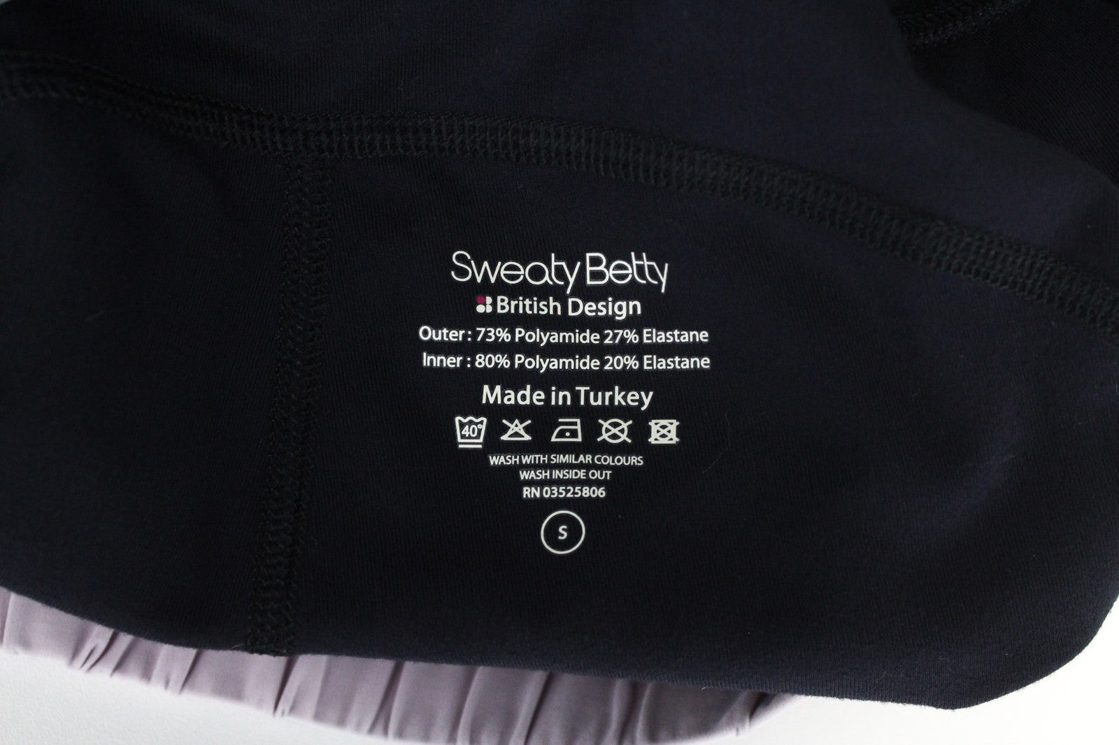 SWEATY BETTY Aerial 2in1 moteriški sportiniai šortai S dydžio, rožiniai, nuimami, sportiniai šokių šortai 