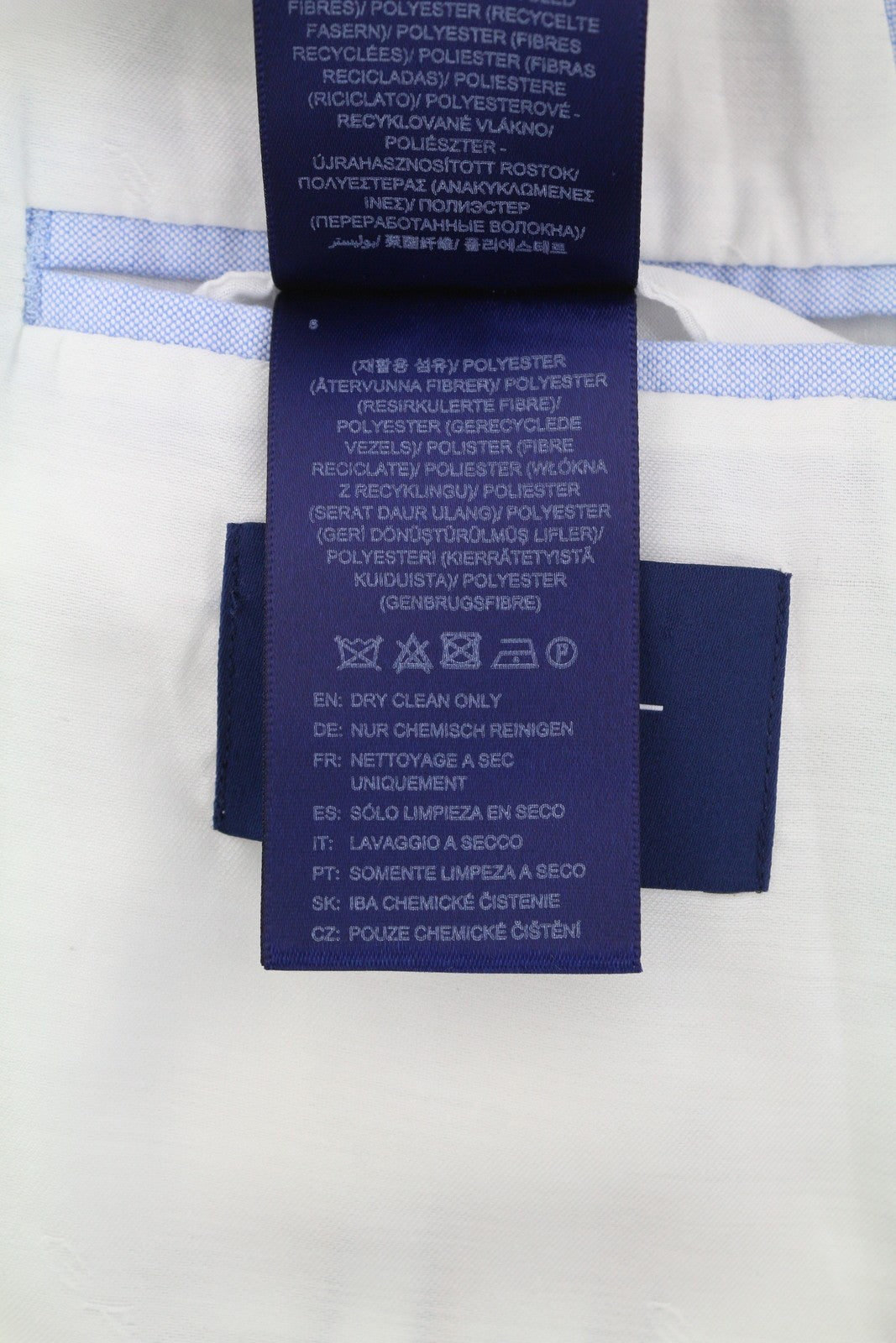 GANT moteriškas švarkas, EU36, balkšvas, dryžuotas lino mišinio audinys, su įpjova atvartu, sagomis užsegamas. 