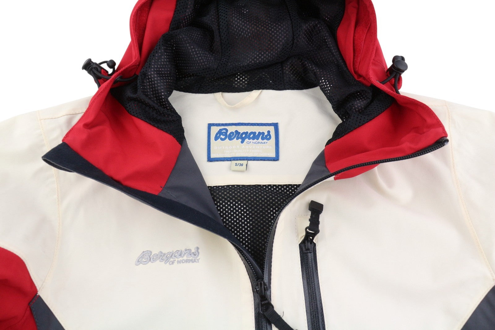 BERGANS OF NORWAY moteriška striukė S, vintažinė, su užtrauktuku, tinklelio pamušalu, lengva. 