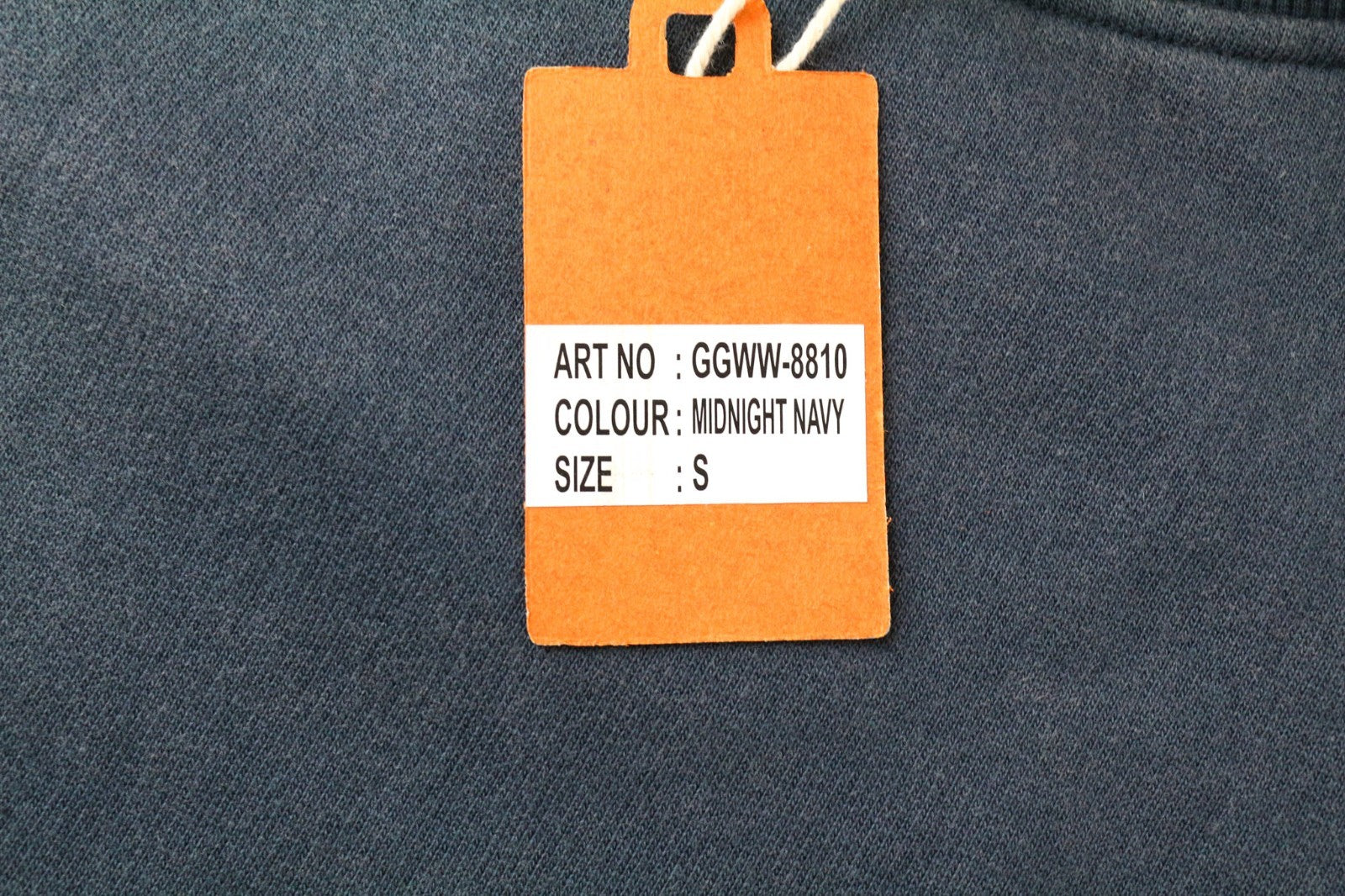 GOOD GENES moteriškas džemperis su mėlynu logotipu ir ilgomis rankovėmis. 