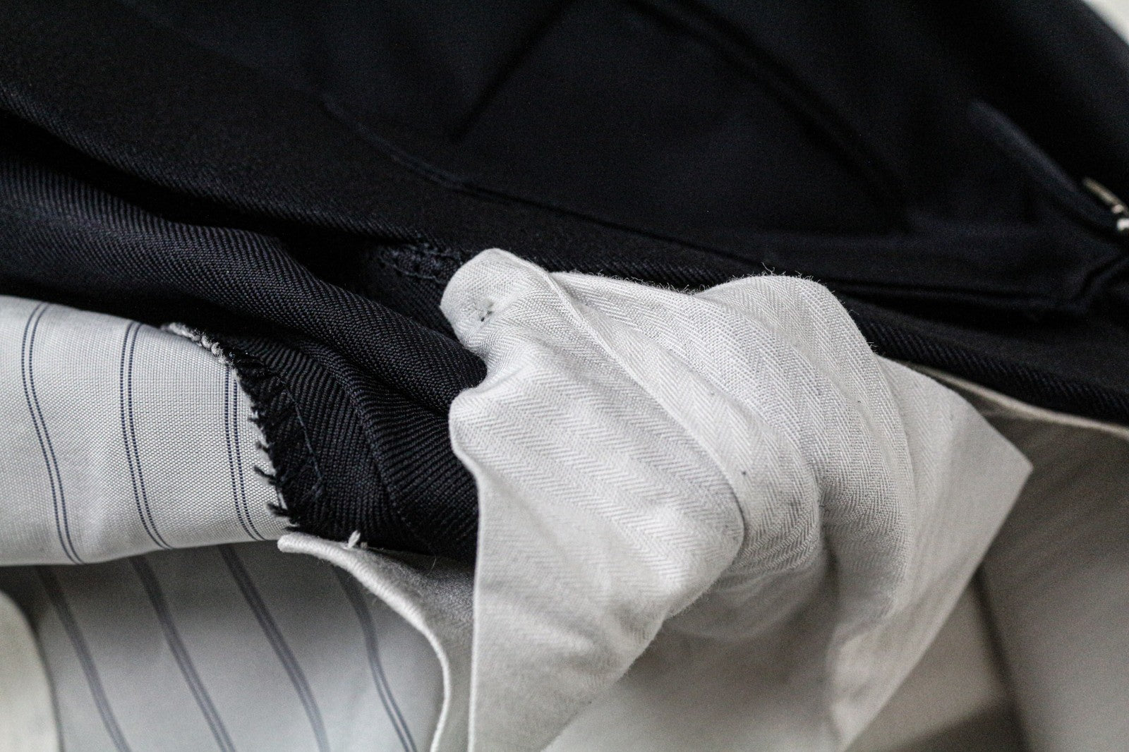 SUITSUPPLY Ferrara Men's 2Pc Suit UK44R Navy Wool Trousers Waistcoat Classic