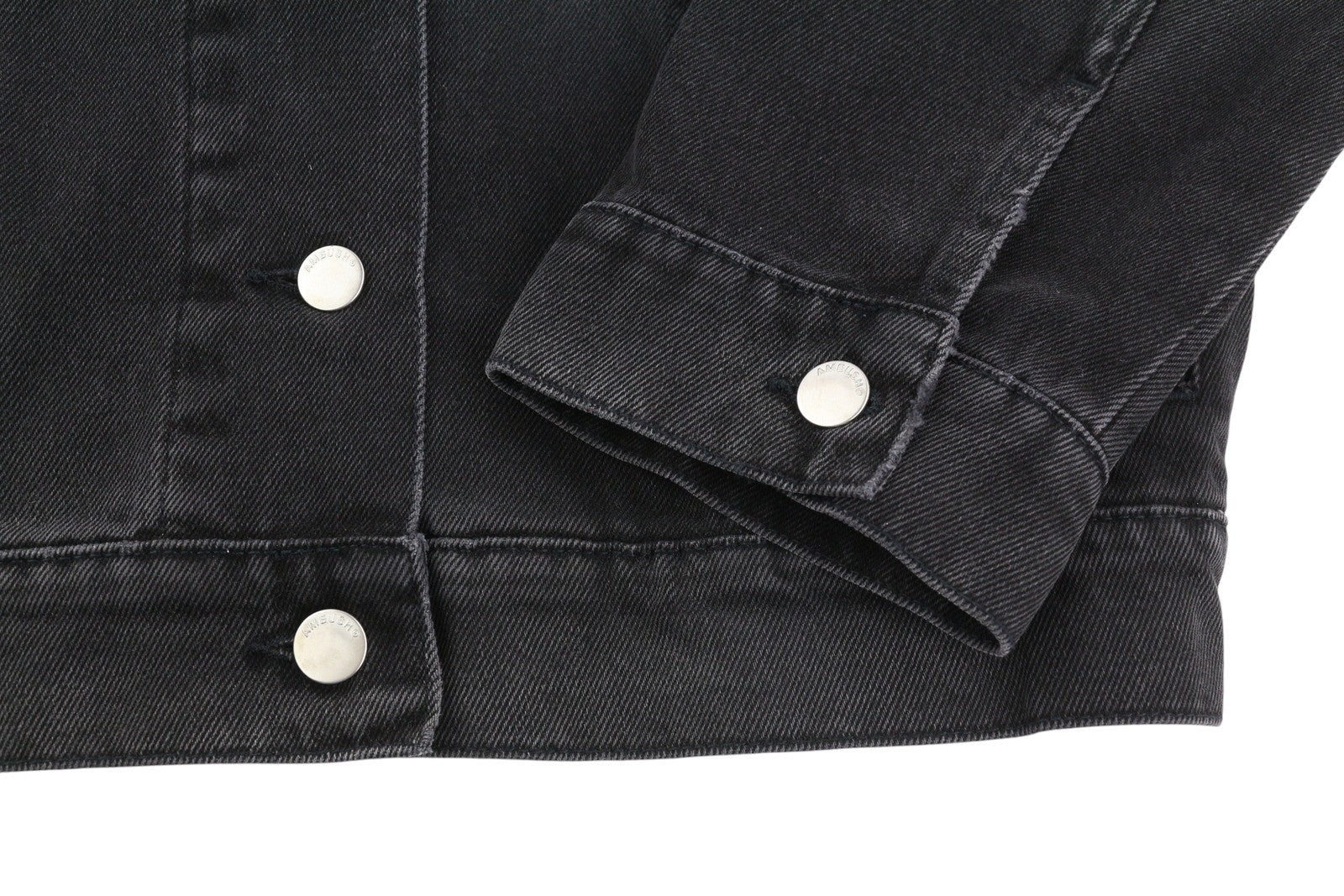 AMBUSH trumpintas džinsinis moteriškas švarkas su išblukusiomis sagomis, laisvas, didelio dydžio sunkvežimio tipo striukė. 