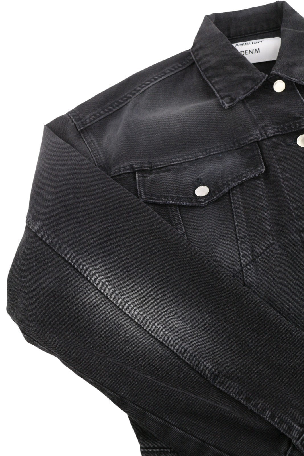AMBUSH trumpintas džinsinis moteriškas švarkas su išblukusiomis sagomis, laisvas, didelio dydžio sunkvežimio tipo striukė. 