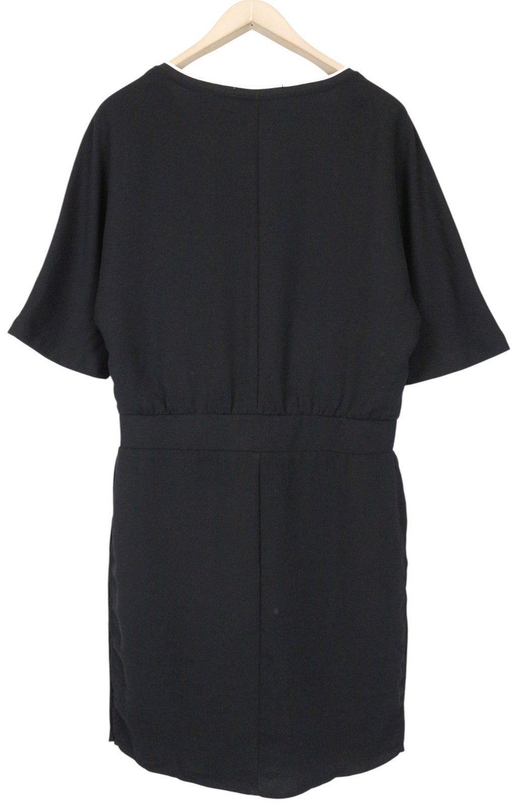 MAISON SCOTCH moteriška suknelė M juoda V formos iškirpte trumpomis rankovėmis laisvalaikio stiliaus šortai su pamušalu 