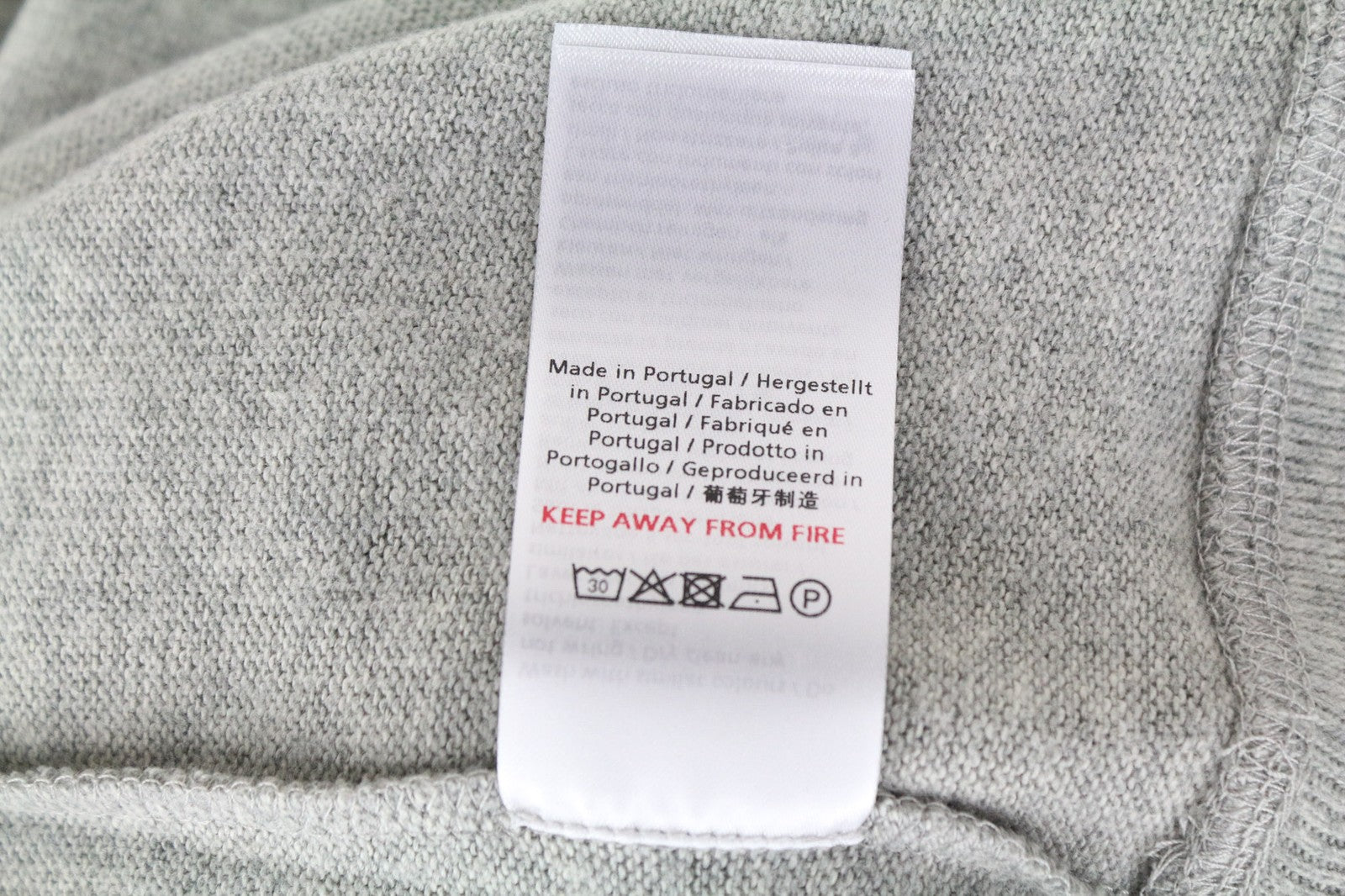 DENHAM vyriškas pilkas L dydžio megztinis su medvilnės mišinio tampria apykakle ir juostele 