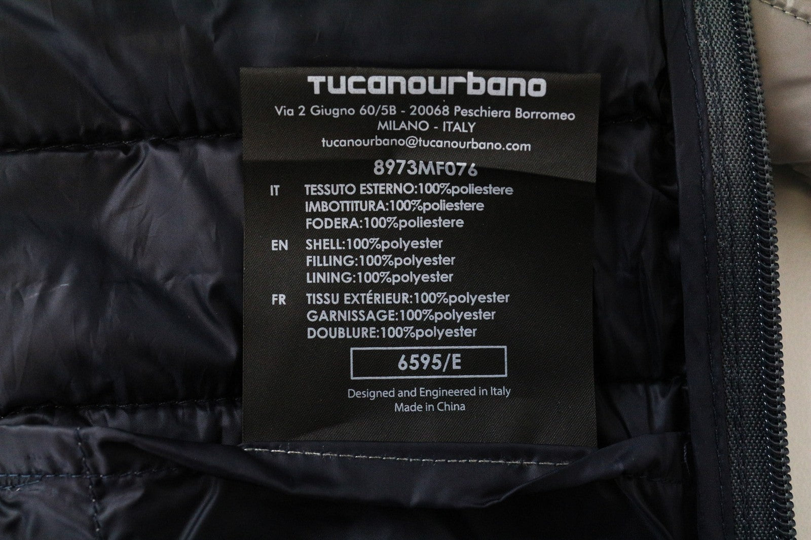 TUCANO URBANO vyriška pilka striukė su pamušalu ir užtrauktuku, M dydžio, su termo pamušalu ir vėjui nepraleidžiančia striuke. 
