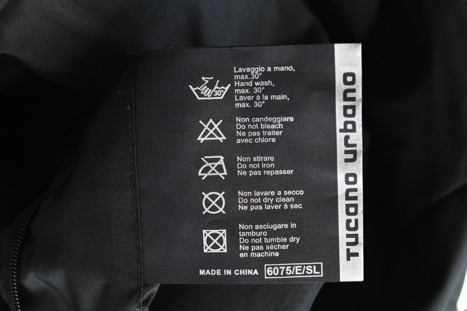 TUCANO URBANO New Carmen moteriškas juodas IT40 vilnos mišinio motociklininko stiliaus paltas 