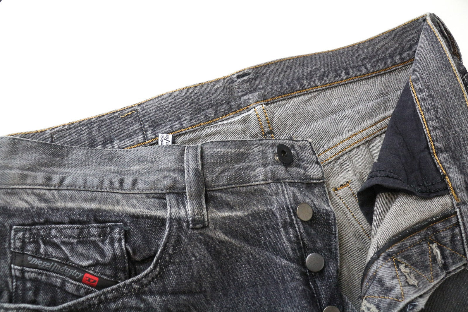 DIESEL D-5M002 089AU Men's Jeans W32/L32 Grey Tapered Fit Washed Cotton