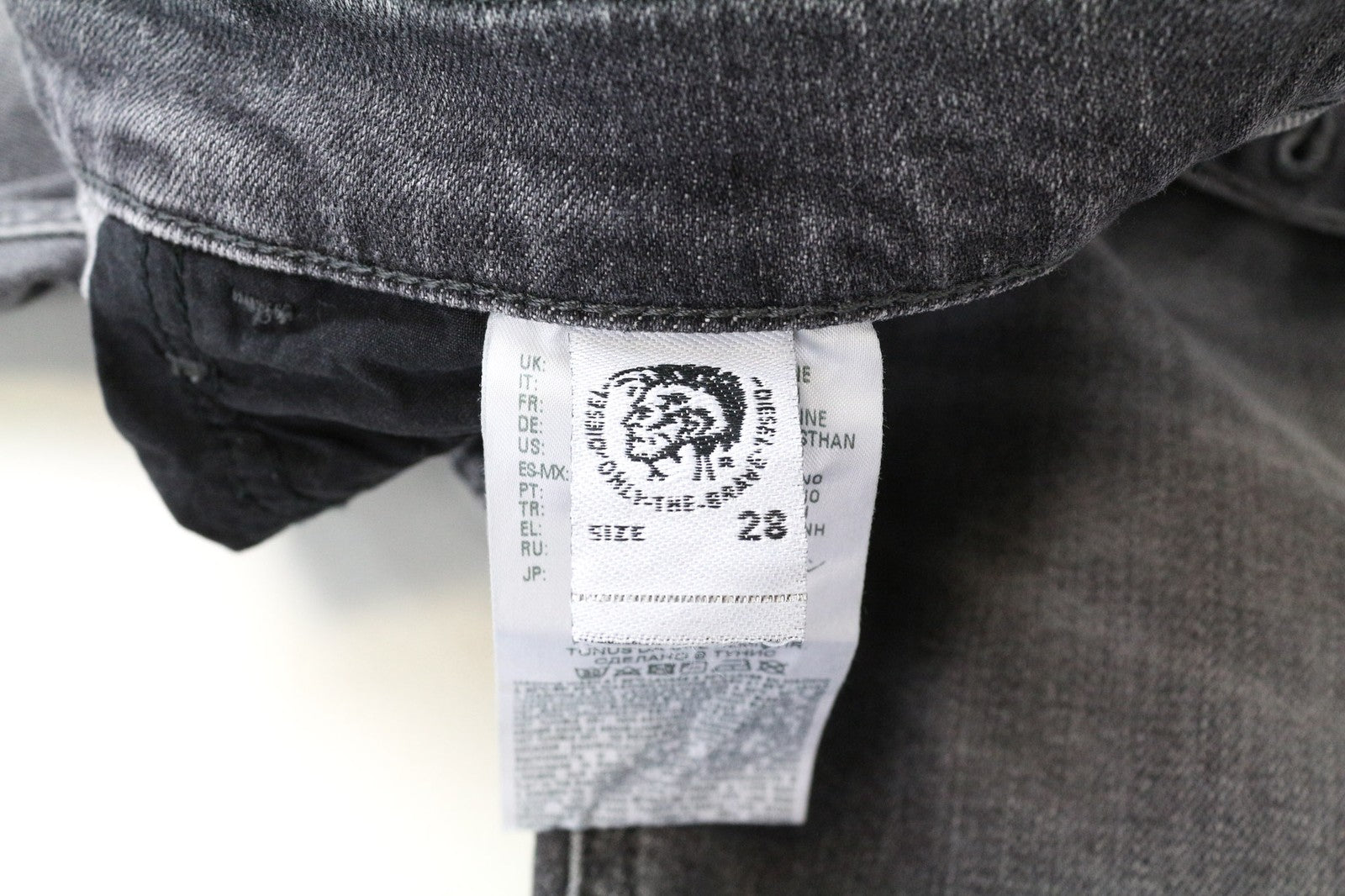 DIESEL D-Eetar 0890F Men's W28/L32 Grey Taper Fit Cotton Stretch Jeans