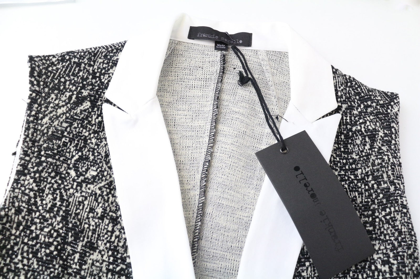 FRANKIE MORELLO moteriška suknelė, 38 dydis, juoda, be rankovių, žakardo medvilnės mišinio audinys 