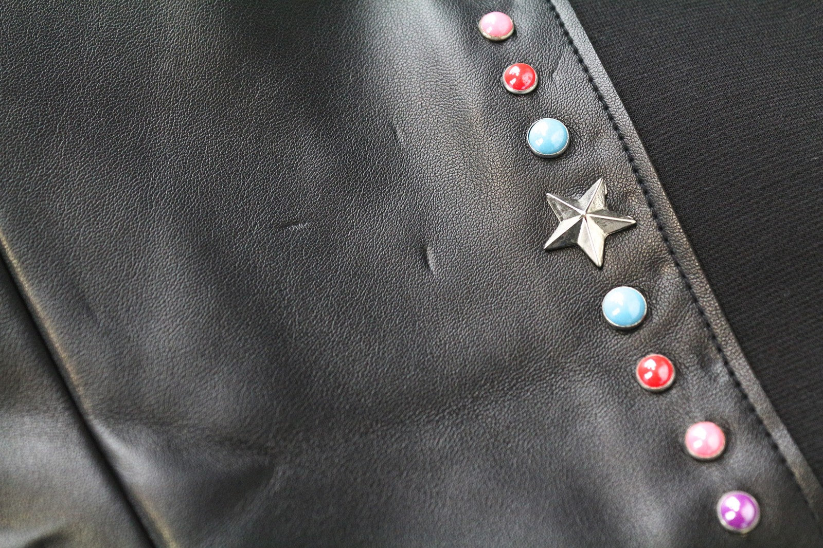 FRANKIE MORELLO Rog moteriškos kelnės 40 UK8 juodos dirbtinės odos kelnės su dygliais 