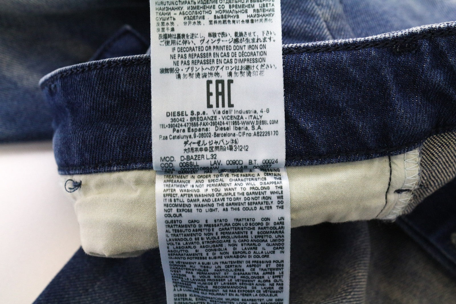 DIESEL D-Bazer 0090D Men's Jeans W28/L32 Blue Cotton Stretch Washed Tapered