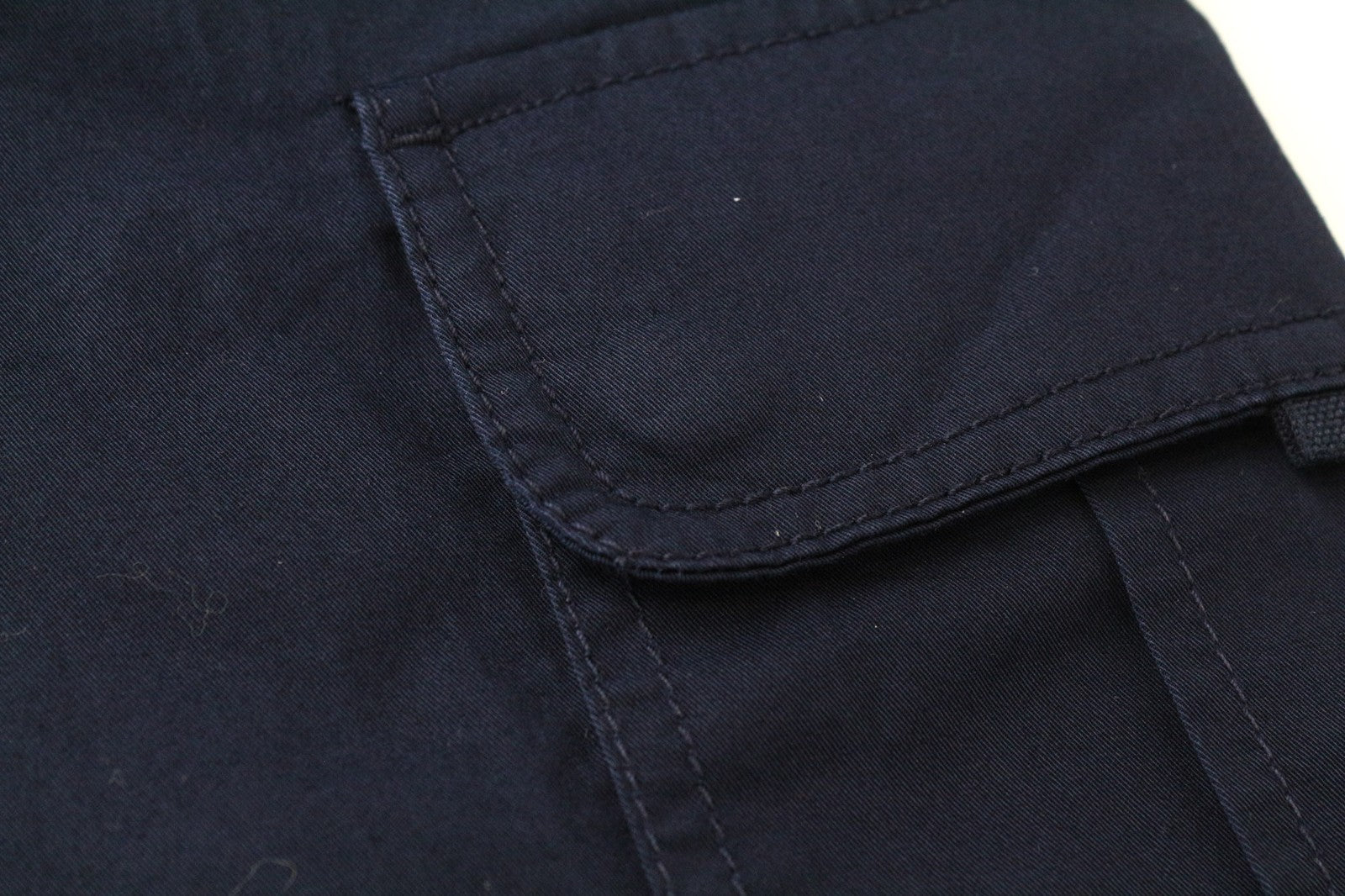 HARMONT &amp; BLAINE vyriški šortai 44 mėlyni, tamprūs, medvilniniai, su keliomis kišenėmis 