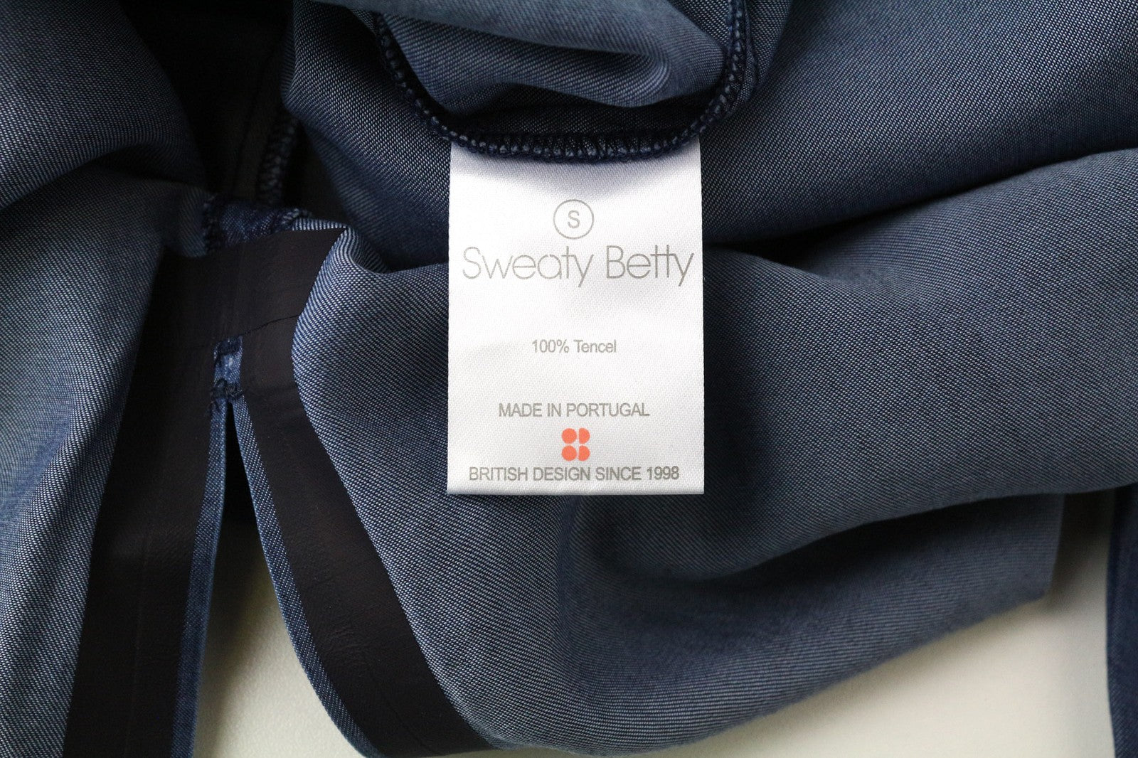 SWEATY BETTY Kvasir Luxe moteriška suknelė S mėlyna lengvi ilgomis rankovėmis marškinėliai 