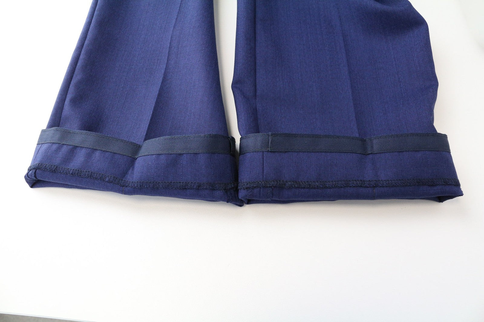 SUITSUPPLY Brescia vyriškos kelnės, UK38L, mėlynos, vilnonės, klostytos, klasikinio kirpimo, su pamušalu 