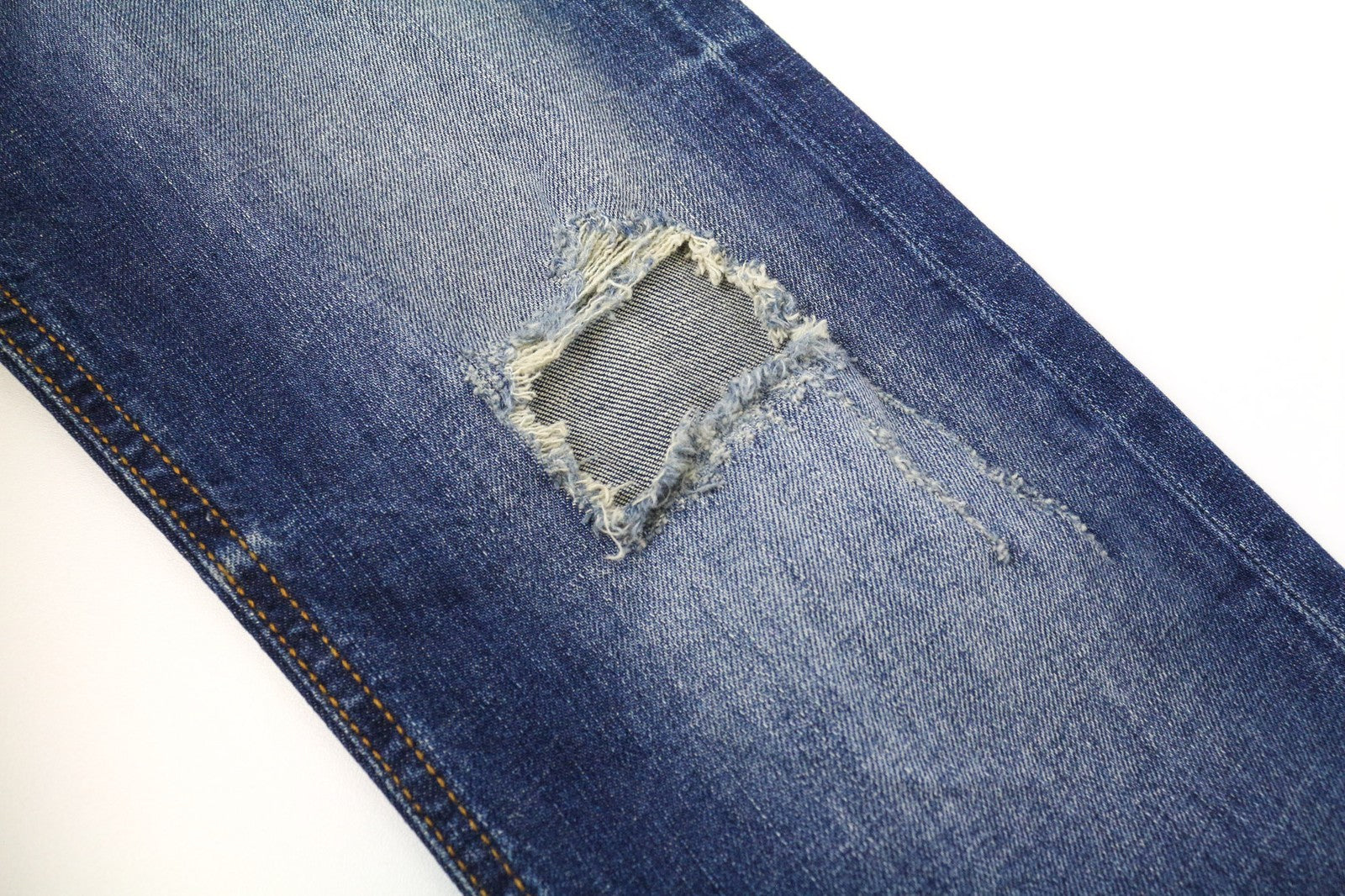 DIESEL Tepphar 084TX Men's Jeans W28/L32 Slim Carrot Blue Cotton Ripped Wash