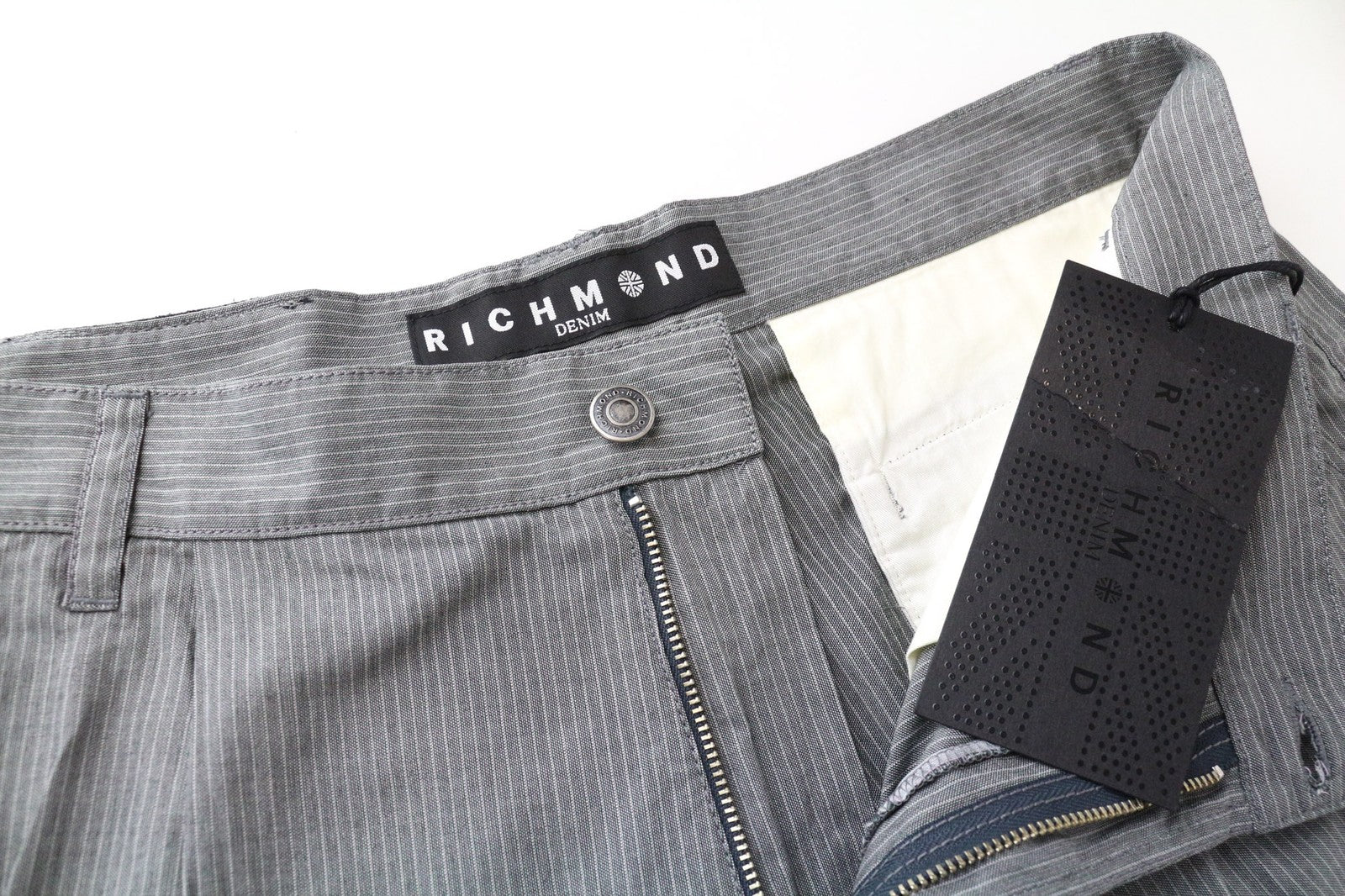 RICHMOND vyriški šortai 48 pilki dryžuoti medvilniniai laisvalaikio vasariniai lengvo audinio 