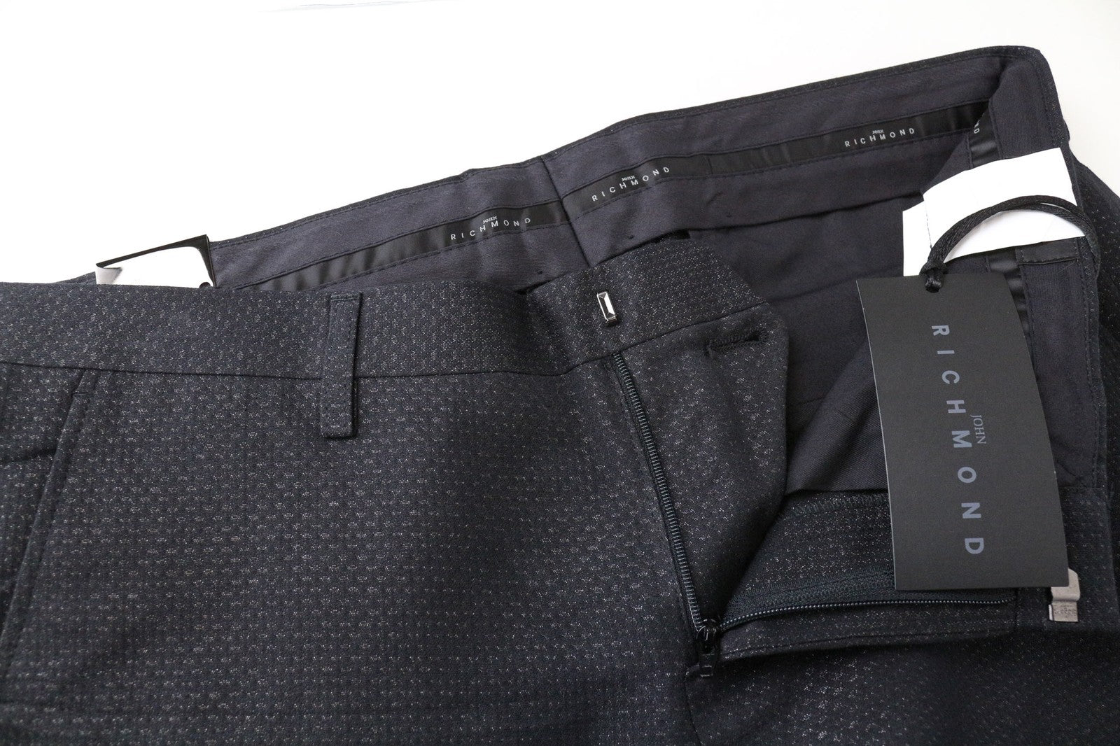 JOHN RICHMOND vyriškos kelnės, UK46, juodos, medvilnės mišinio, plokščio priekio, blizgantys siūlai 
