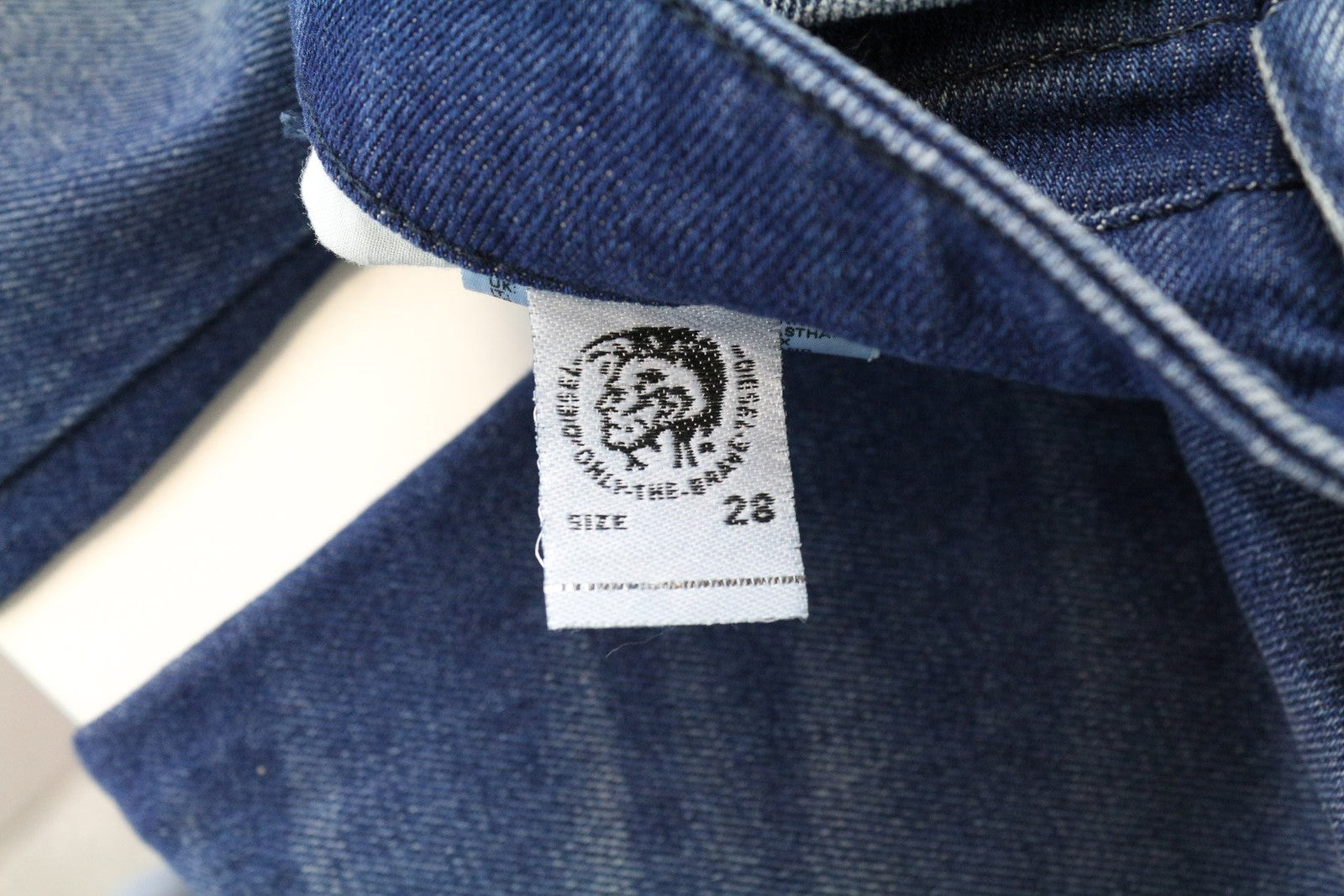 DIESEL D-Bazer 0090D Men's Jeans W28/L32 Tapered Blue Cotton Stretch Denim