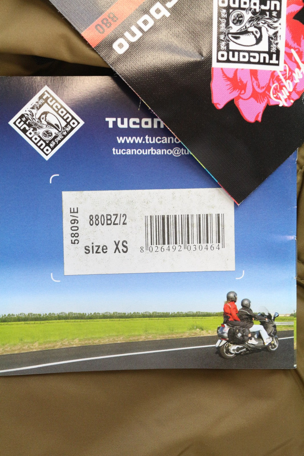 TUCANO URBANO Lori moteriškos XS dydžio rudos, vėjui atsparios, laisvalaikio stiliaus, vienaeilės, megztos. 