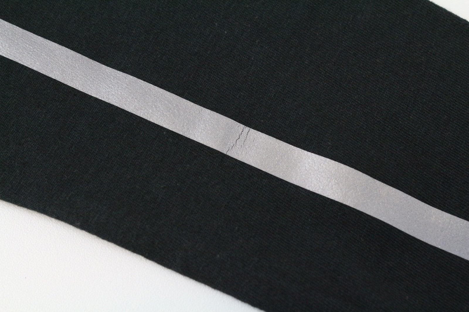 TUCANO URBANO moteriški XS dydžio juodi medvilniniai ilgomis rankovėmis megztiniai su V formos iškirpte 