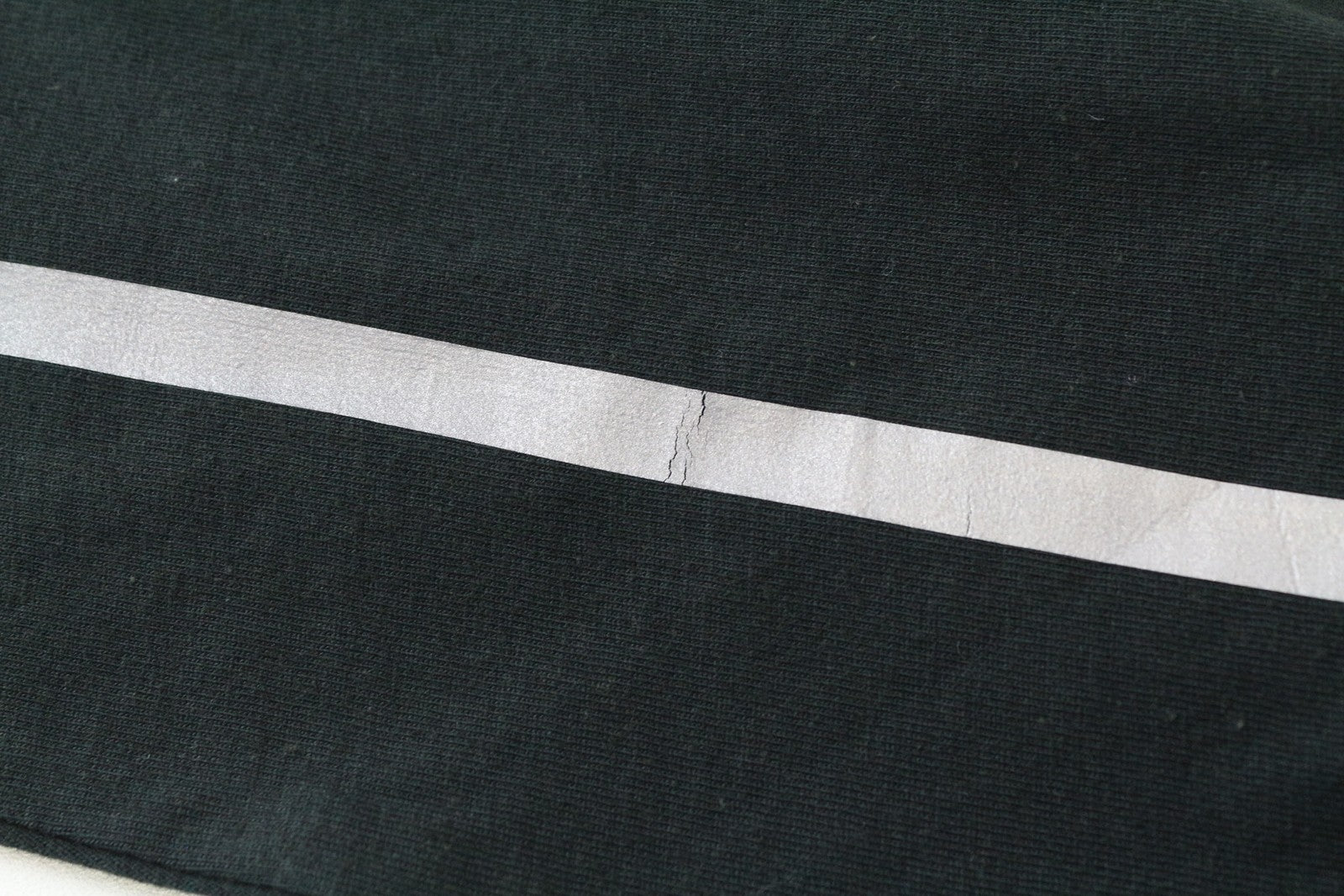 TUCANO URBANO moteriški XS dydžio juodi medvilniniai ilgomis rankovėmis megztiniai su V formos iškirpte 