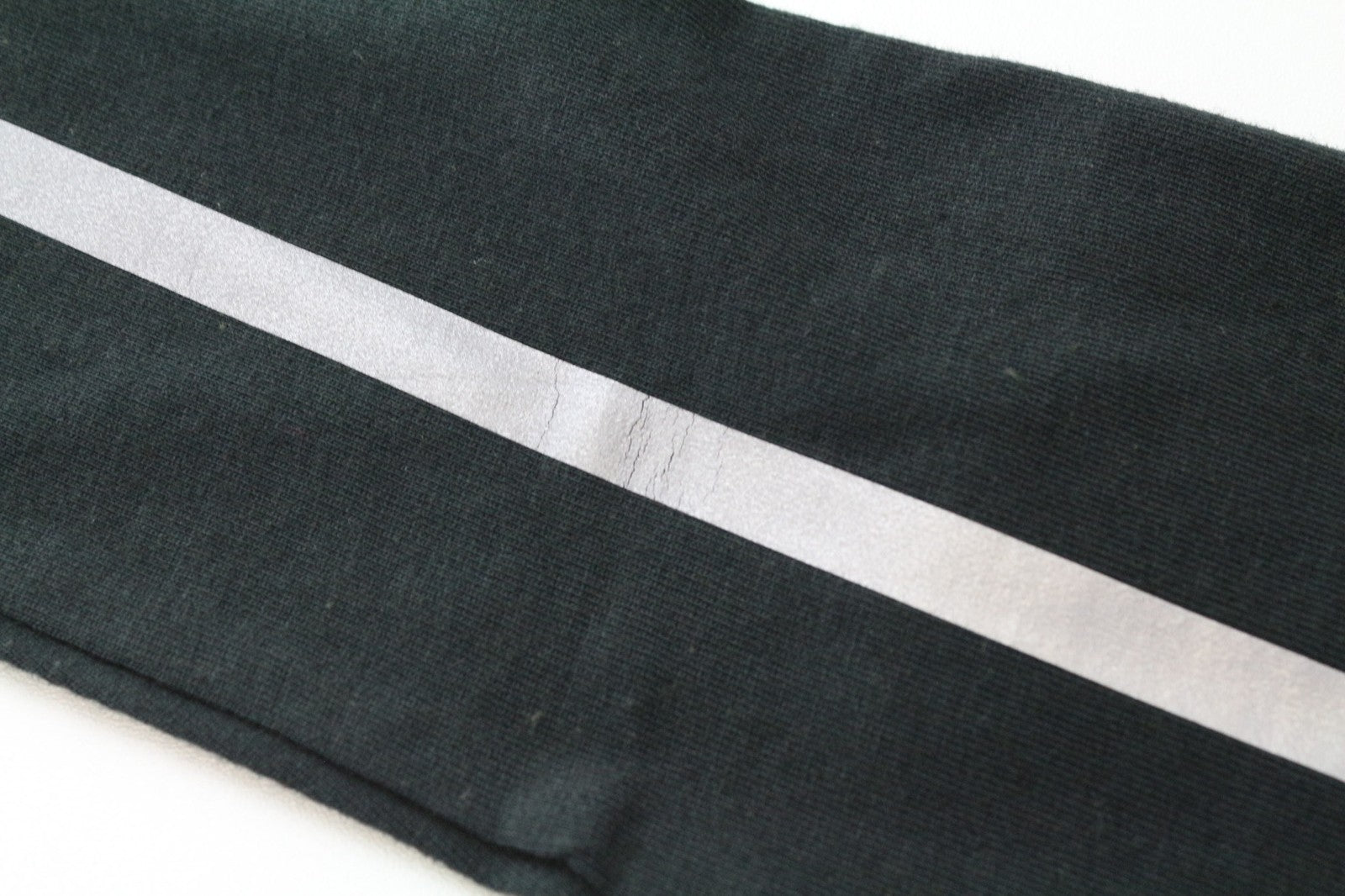 TUCANO URBANO moteriški XS dydžio juodi medvilniniai ilgomis rankovėmis megztiniai su V formos iškirpte 